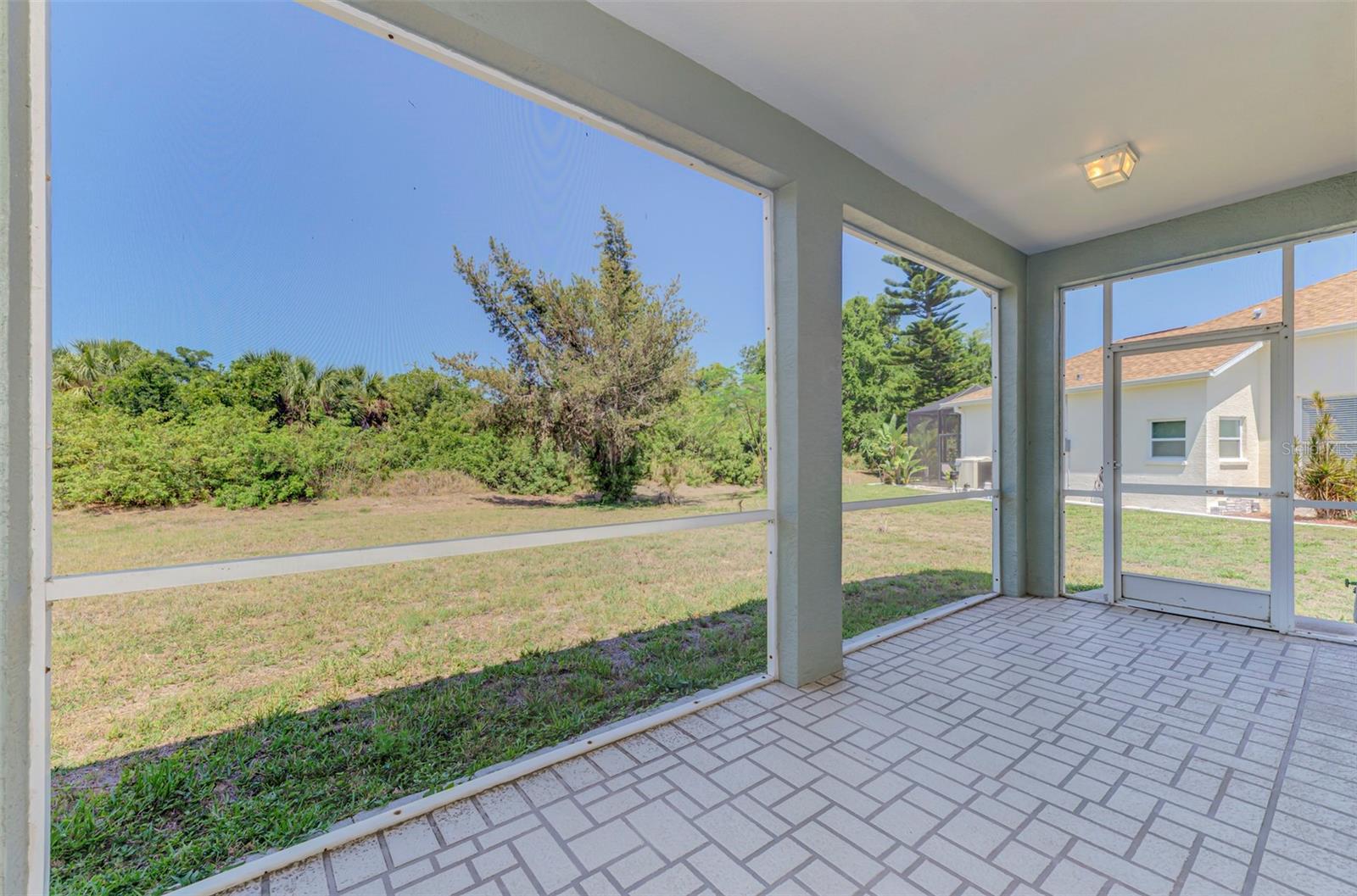 WOODMERE LAKES - Residential