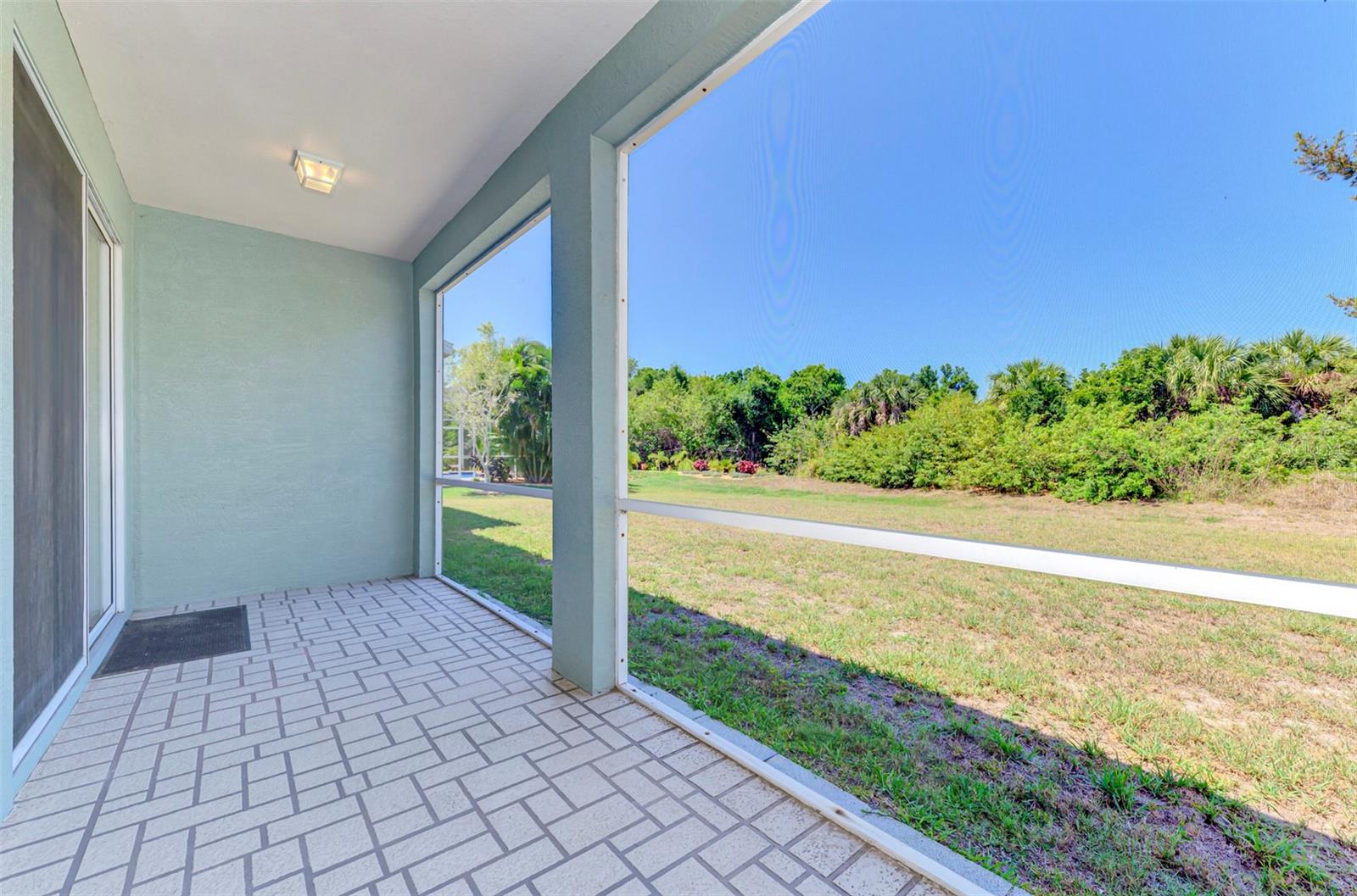WOODMERE LAKES - Residential