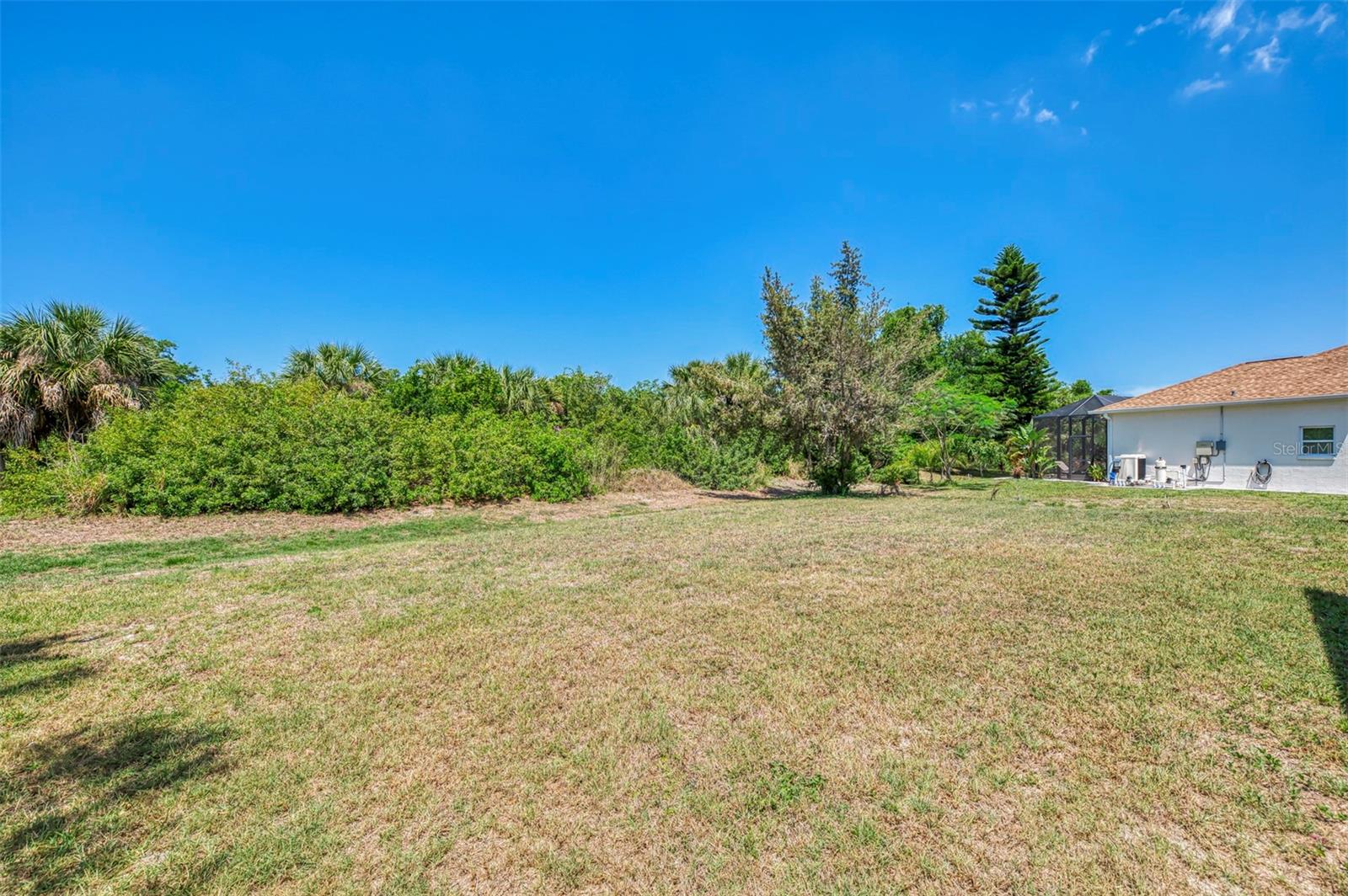 WOODMERE LAKES - Residential