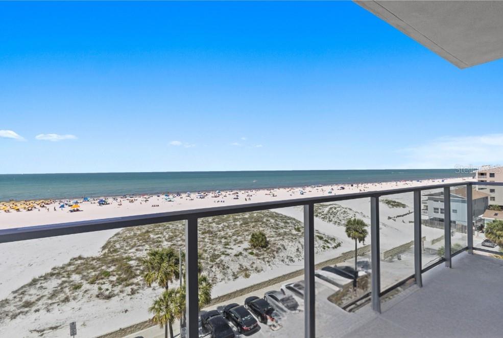 PURA VIDA RESIDENCES CONDO - Residential