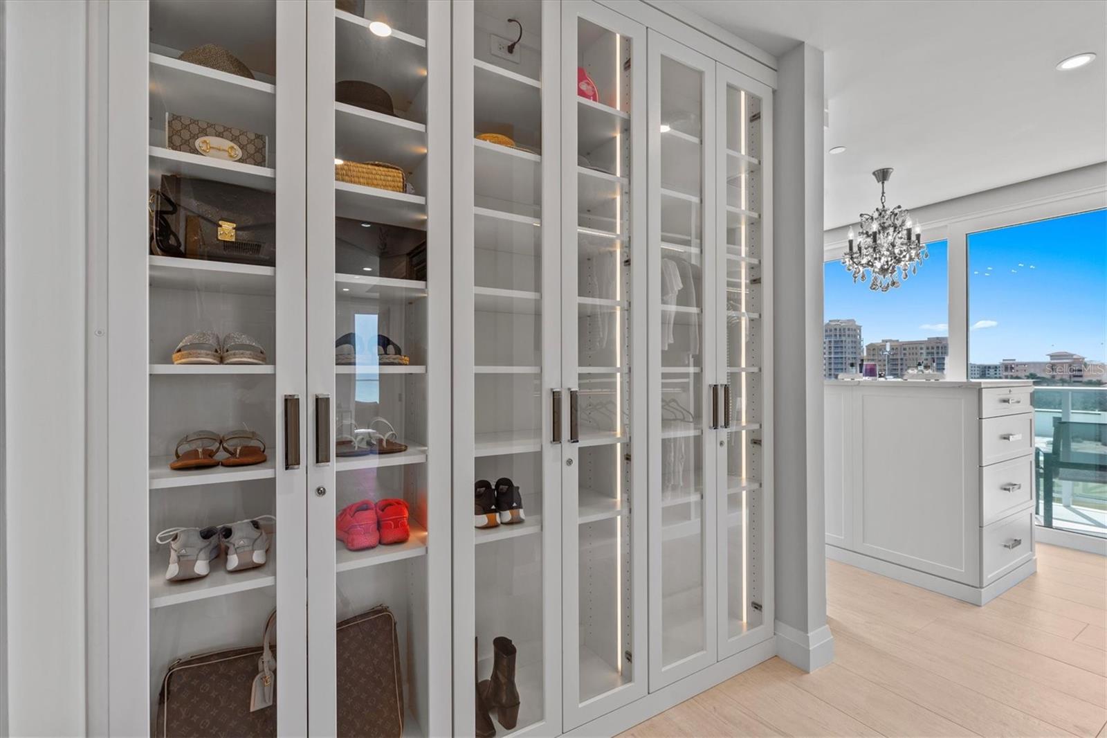 PURA VIDA RESIDENCES CONDO - Residential