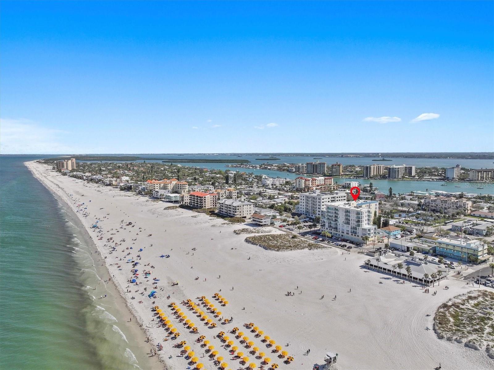 PURA VIDA RESIDENCES CONDO - Residential