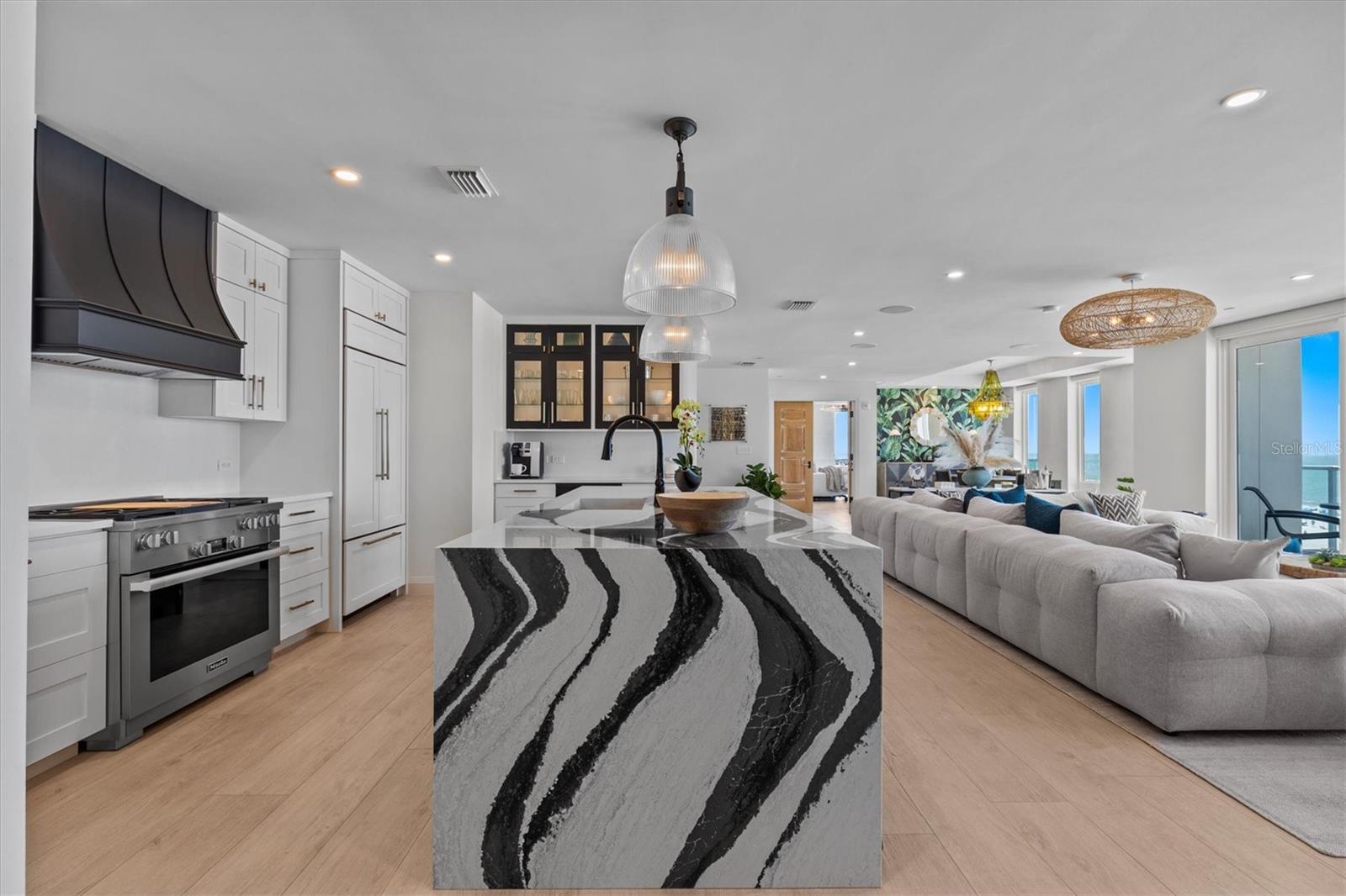 PURA VIDA RESIDENCES CONDO - Residential