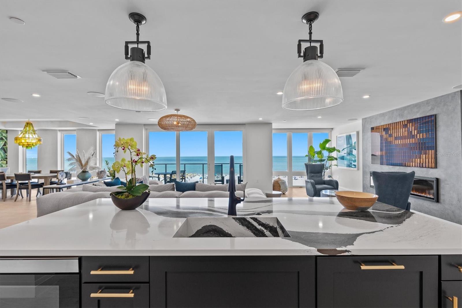 PURA VIDA RESIDENCES CONDO - Residential