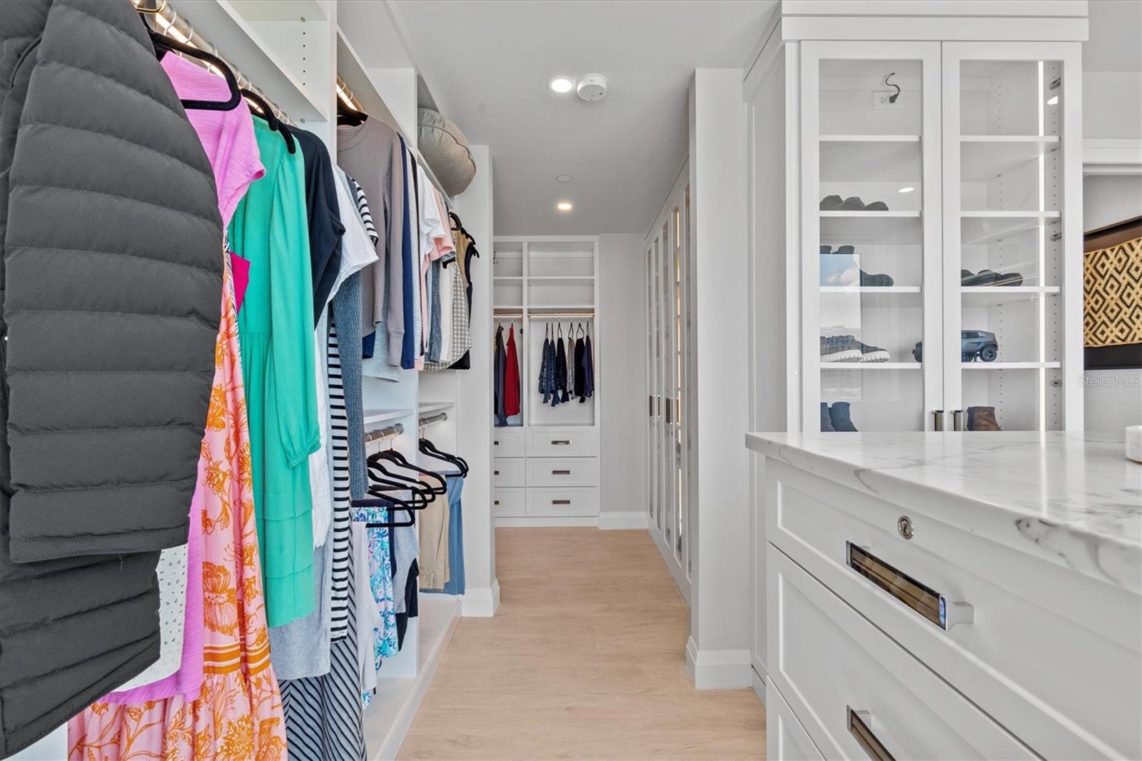 PURA VIDA RESIDENCES CONDO - Residential