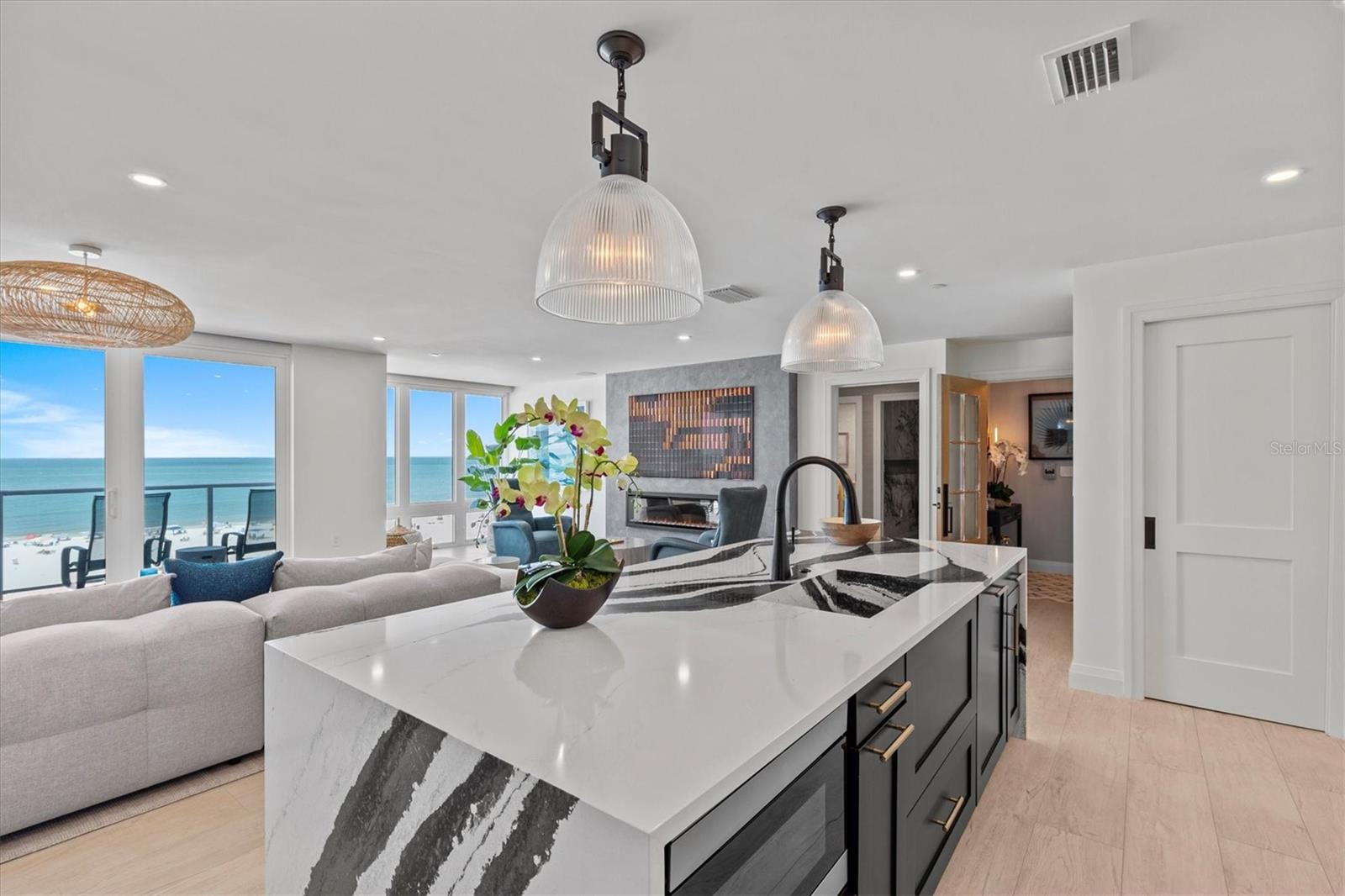 PURA VIDA RESIDENCES CONDO - Residential