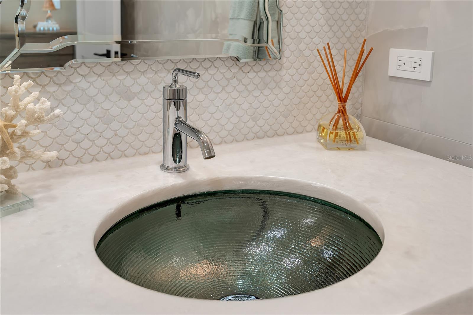 PURA VIDA RESIDENCES CONDO - Residential