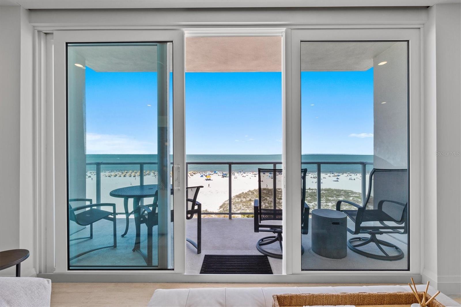 PURA VIDA RESIDENCES CONDO - Residential