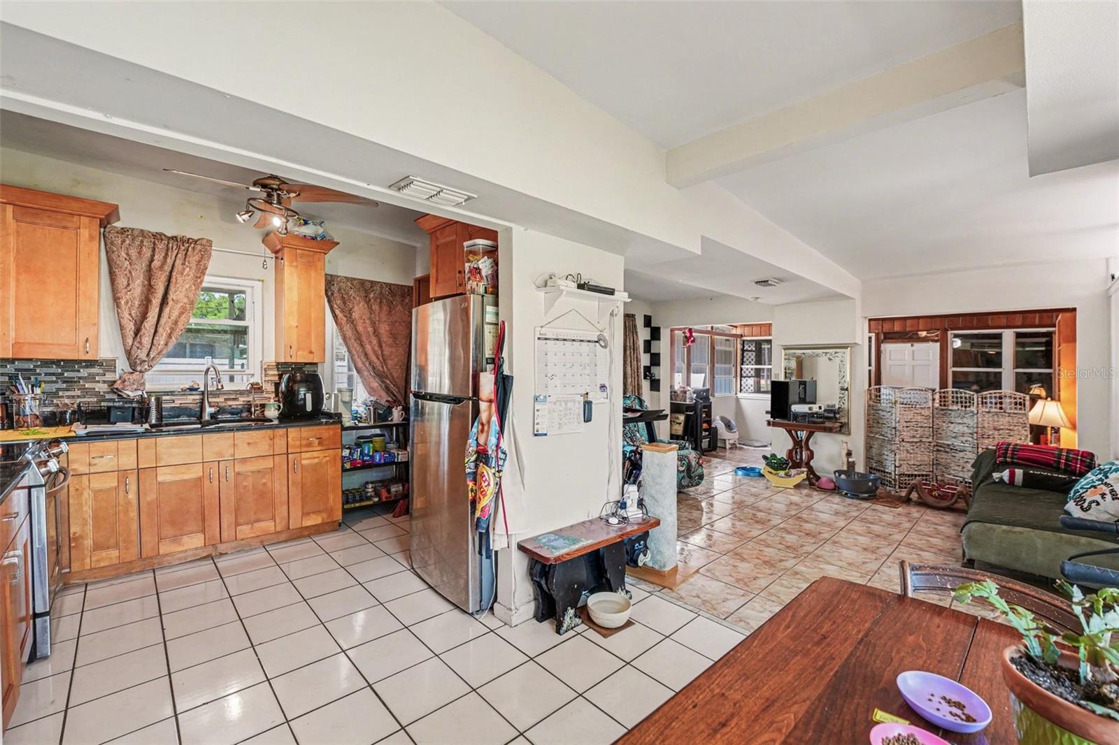 CRYSTAL SHORES - Residential