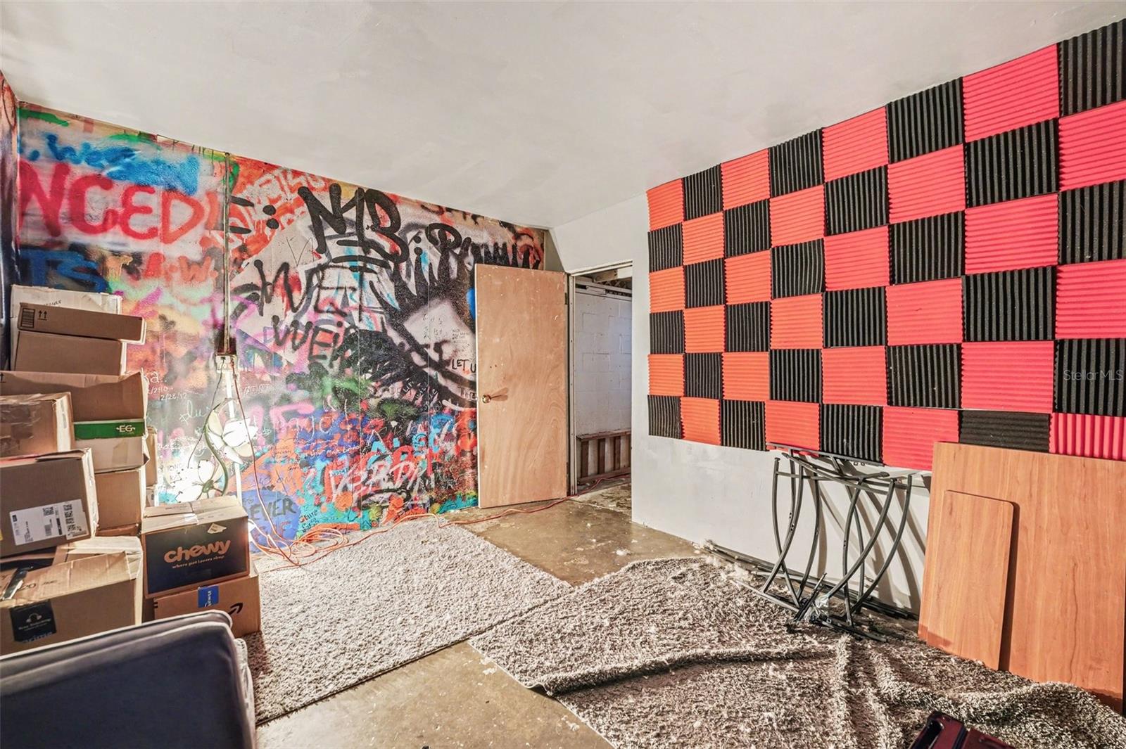 CRYSTAL SHORES - Residential