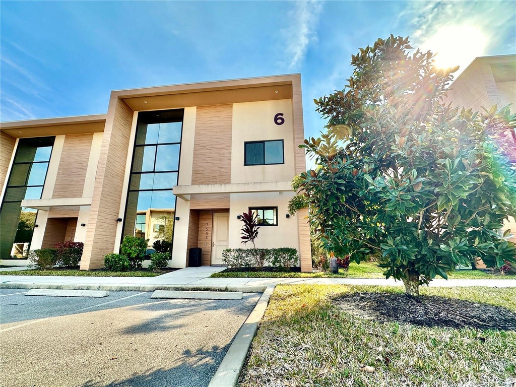 Photo of 7533 Brooklyn Drive, Kissimmee, FL 34747 (MLS # O6438951)