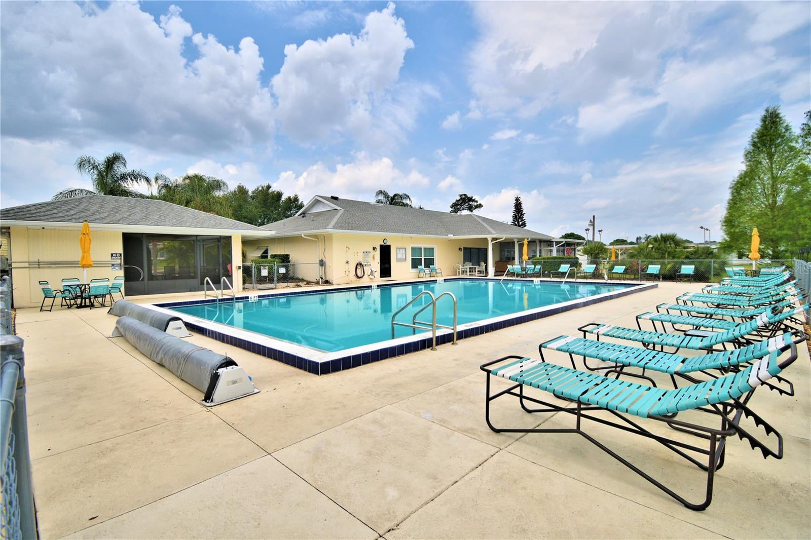 GARDEN GROVE OAKS - Residential