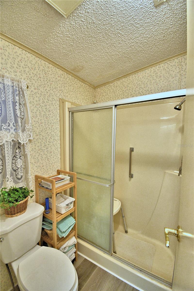 GARDEN GROVE OAKS - Residential