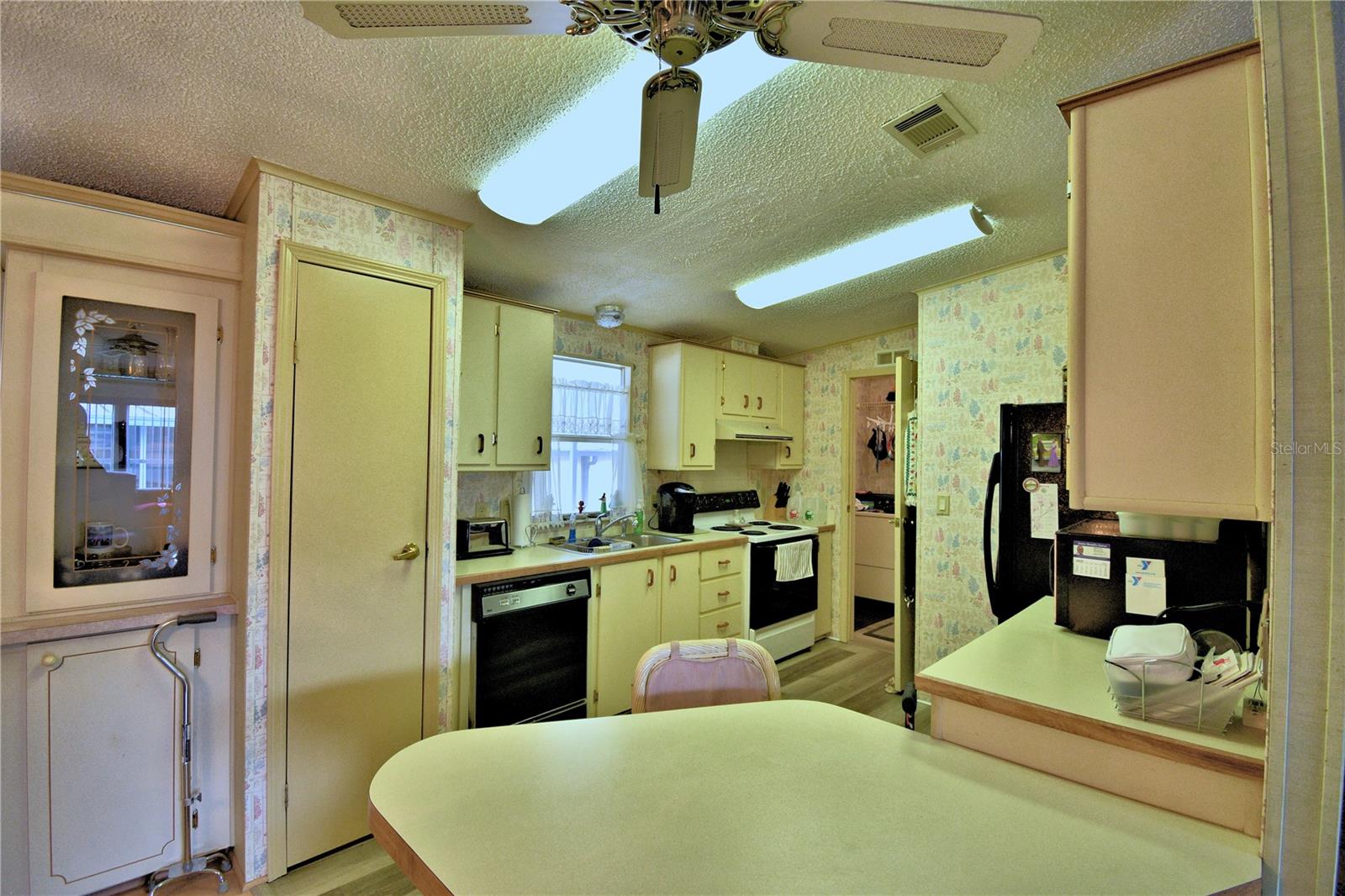 GARDEN GROVE OAKS - Residential