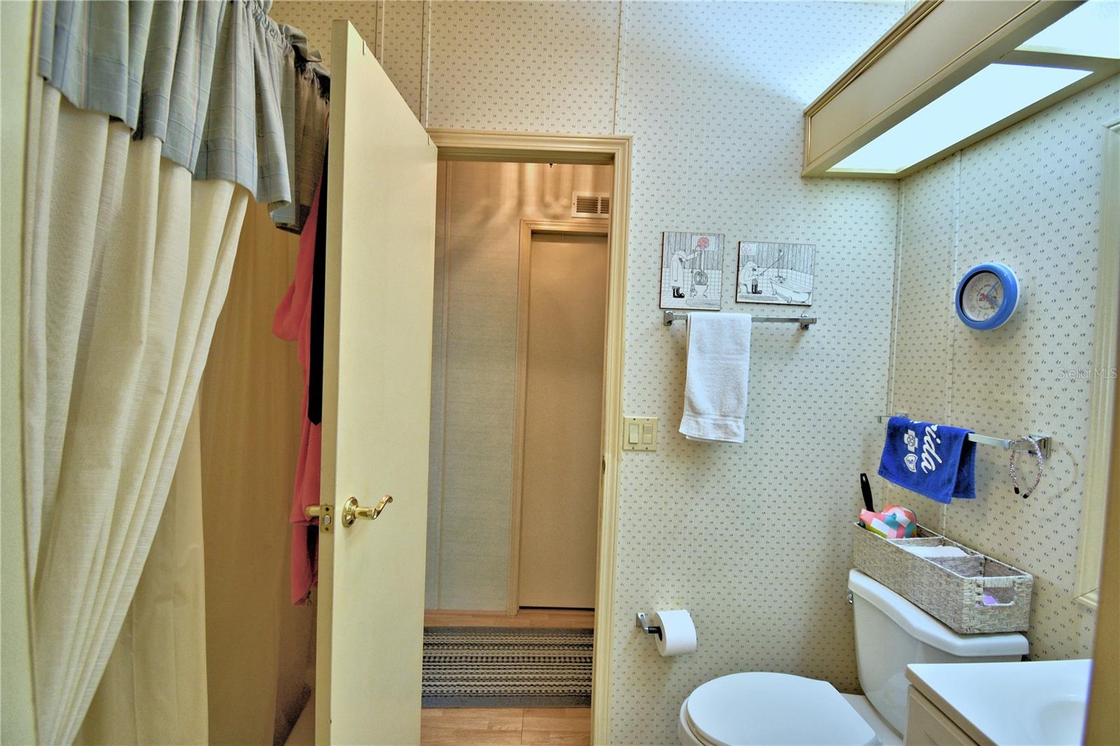 GARDEN GROVE OAKS - Residential