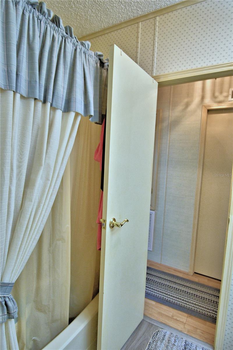 GARDEN GROVE OAKS - Residential