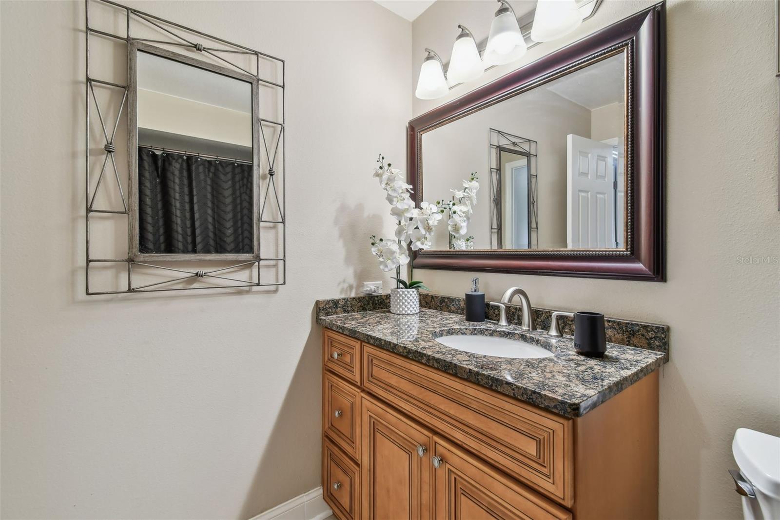 EL PASADO A CONDO - Residential