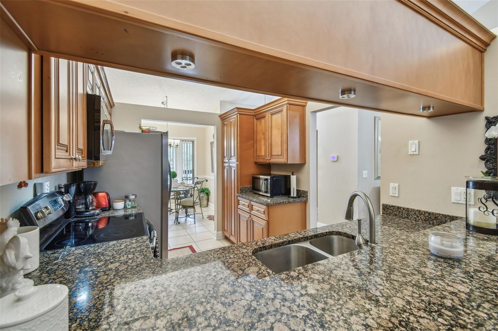 EL PASADO A CONDO - Residential