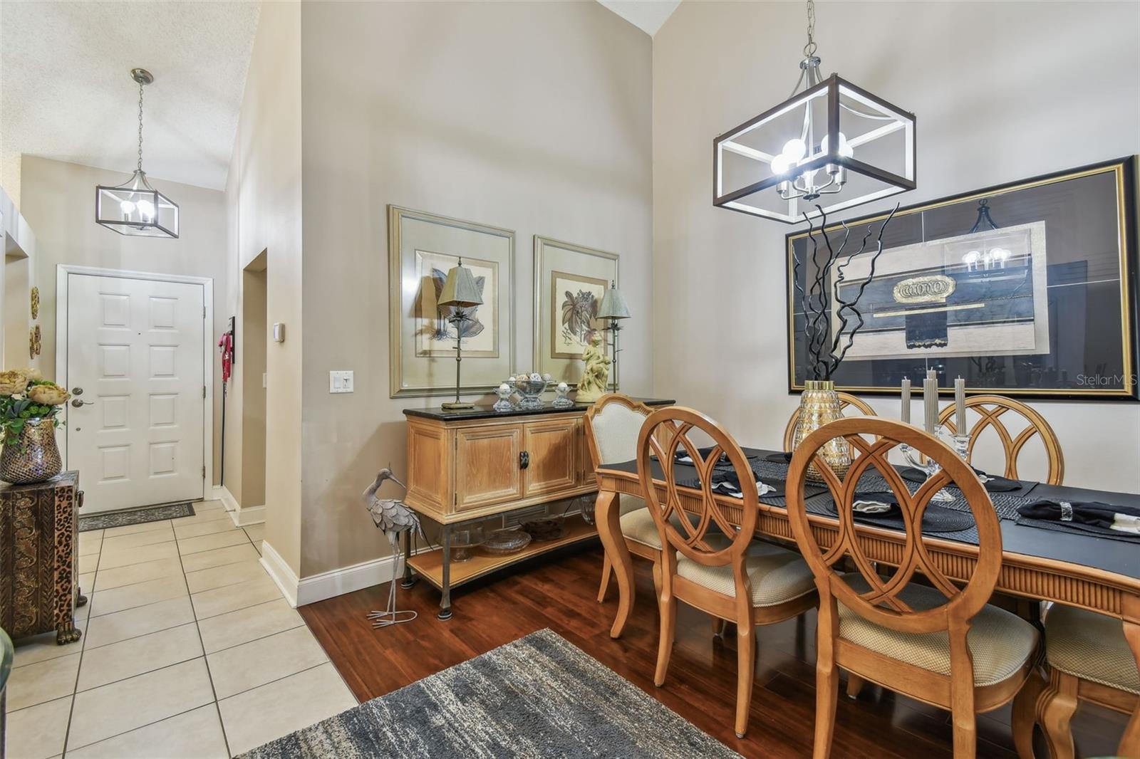 EL PASADO A CONDO - Residential