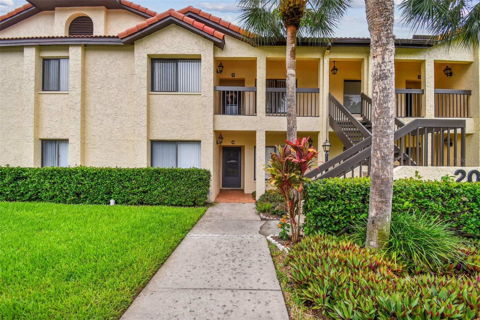 EL PASADO A CONDO - Residential