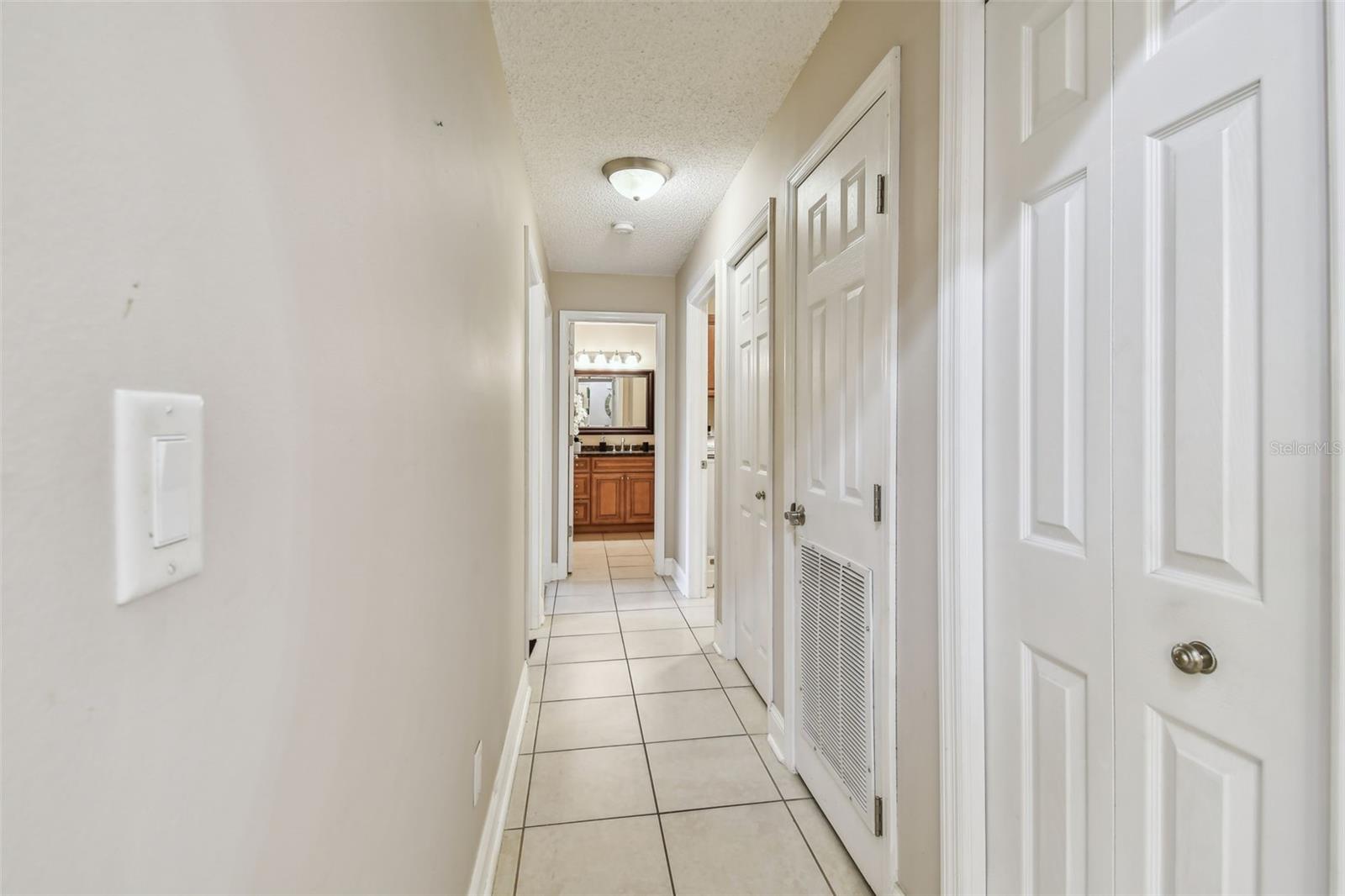 EL PASADO A CONDO - Residential