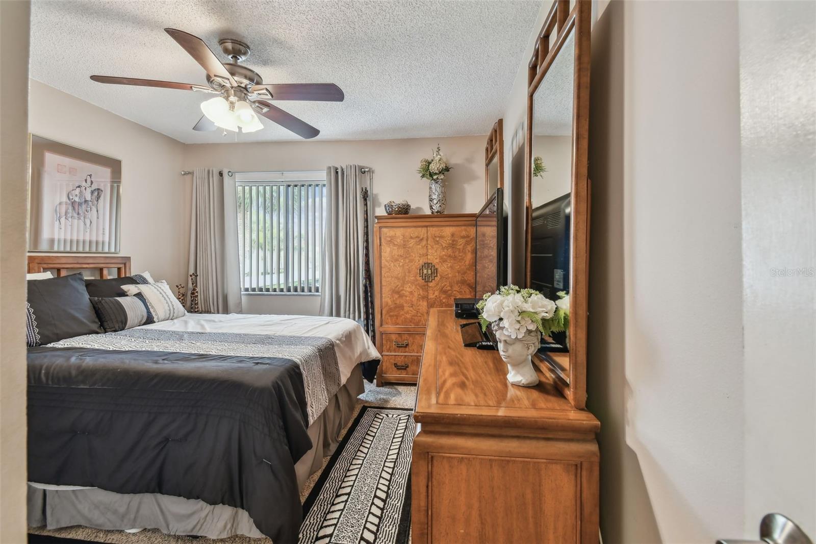 EL PASADO A CONDO - Residential