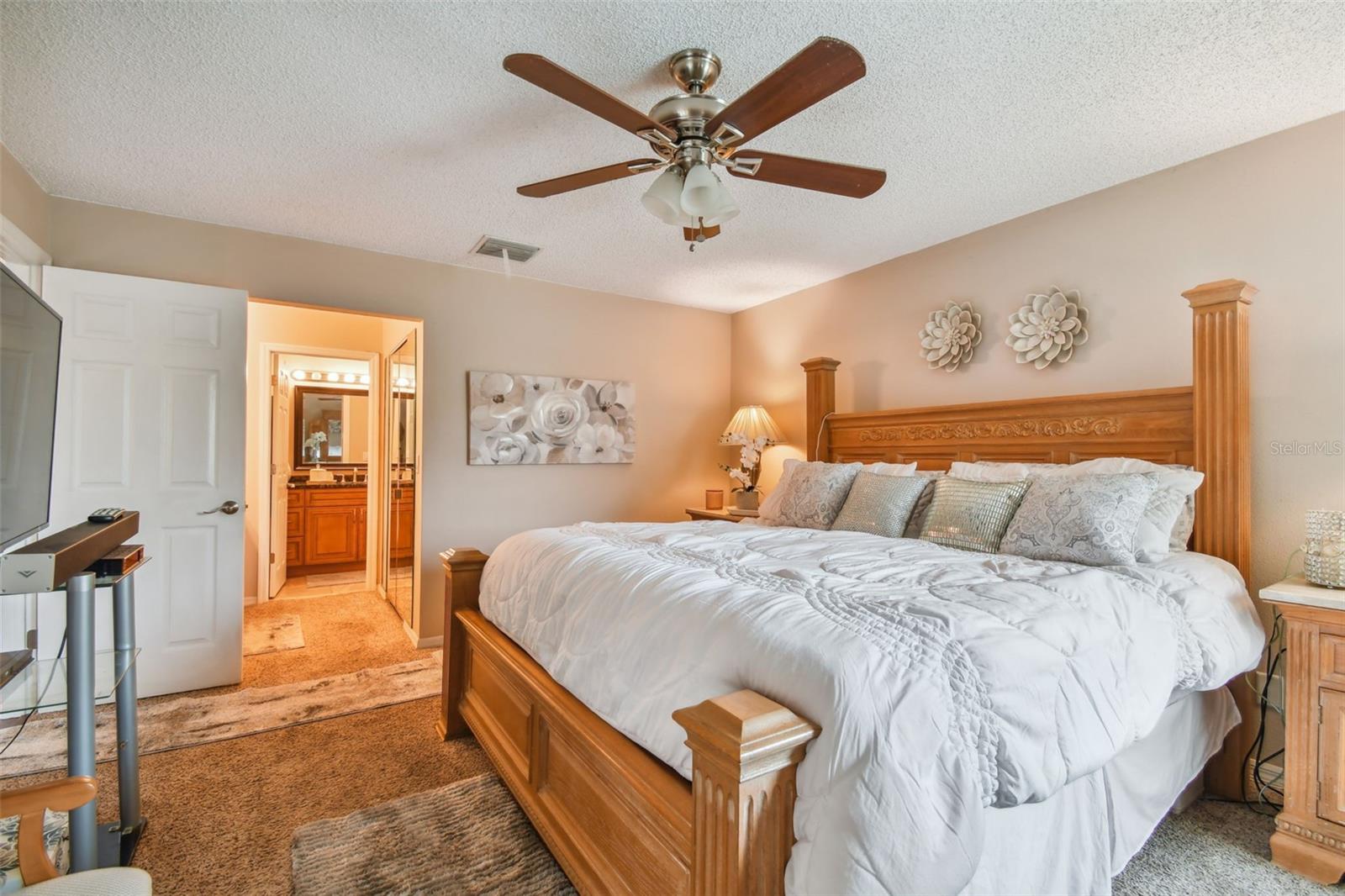 EL PASADO A CONDO - Residential