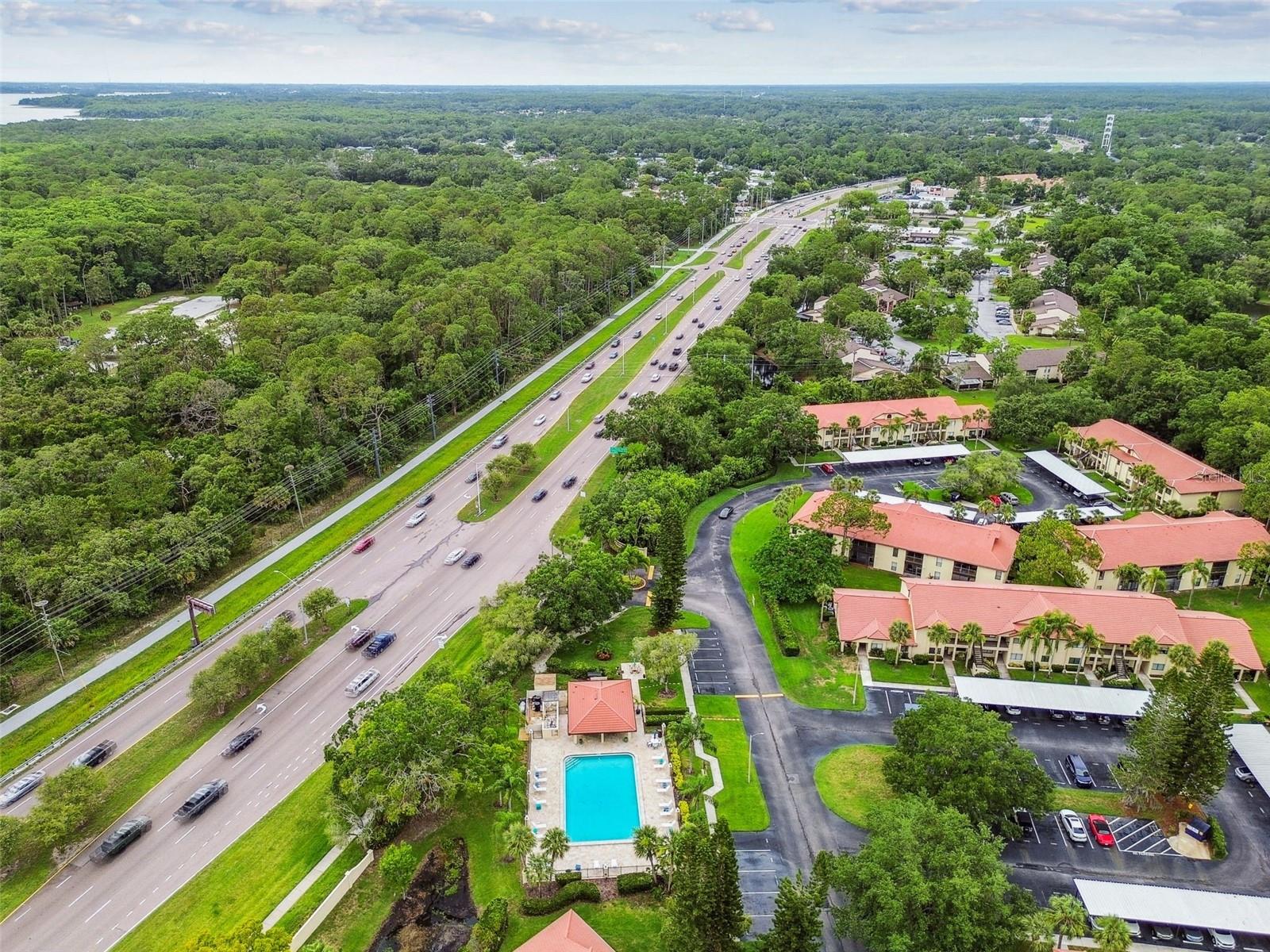 EL PASADO A CONDO - Residential