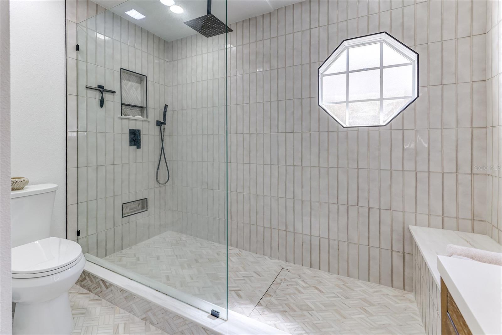 CHASE GROVES UNIT 9 - Residential