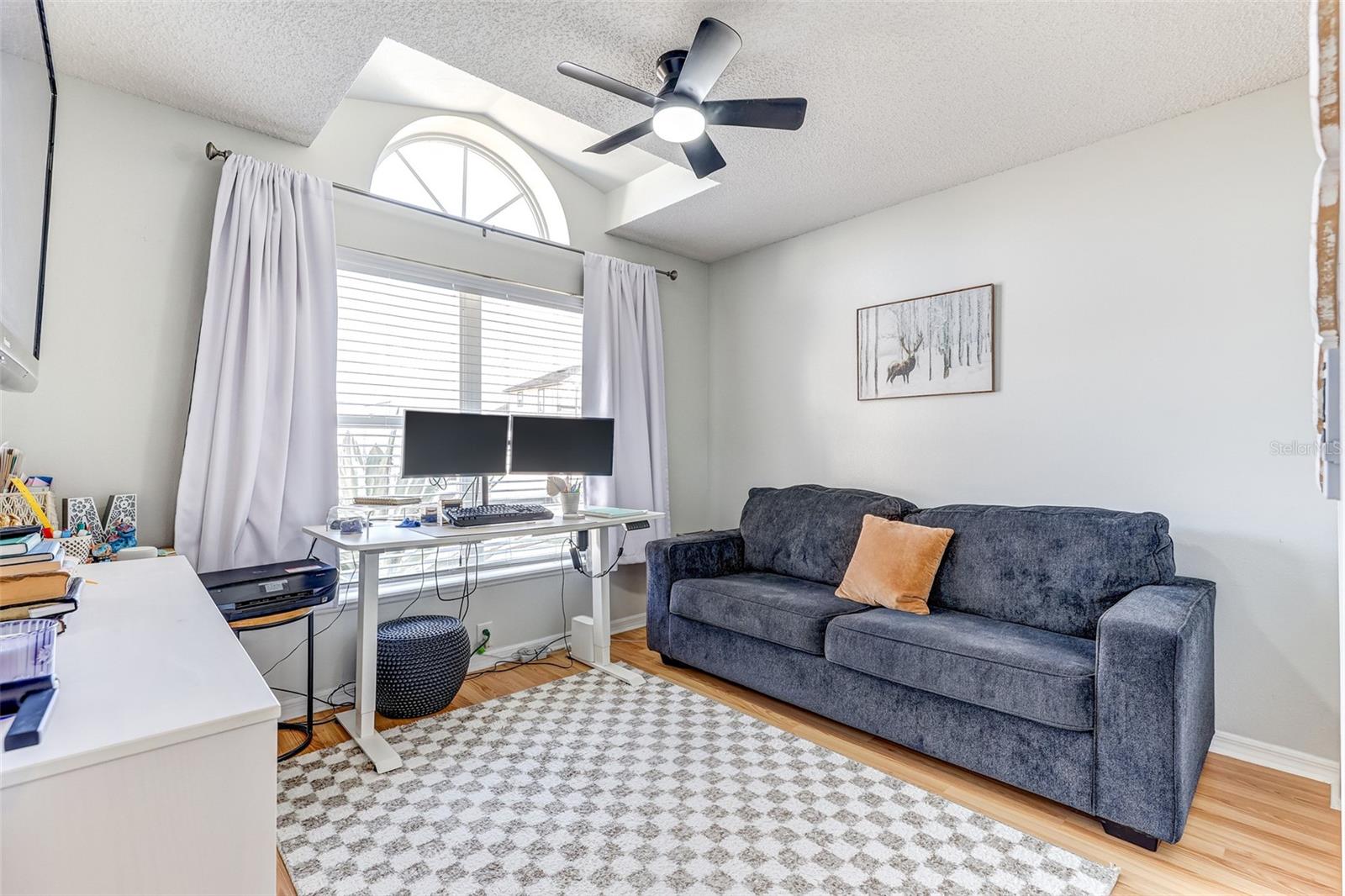 CHASE GROVES UNIT 9 - Residential