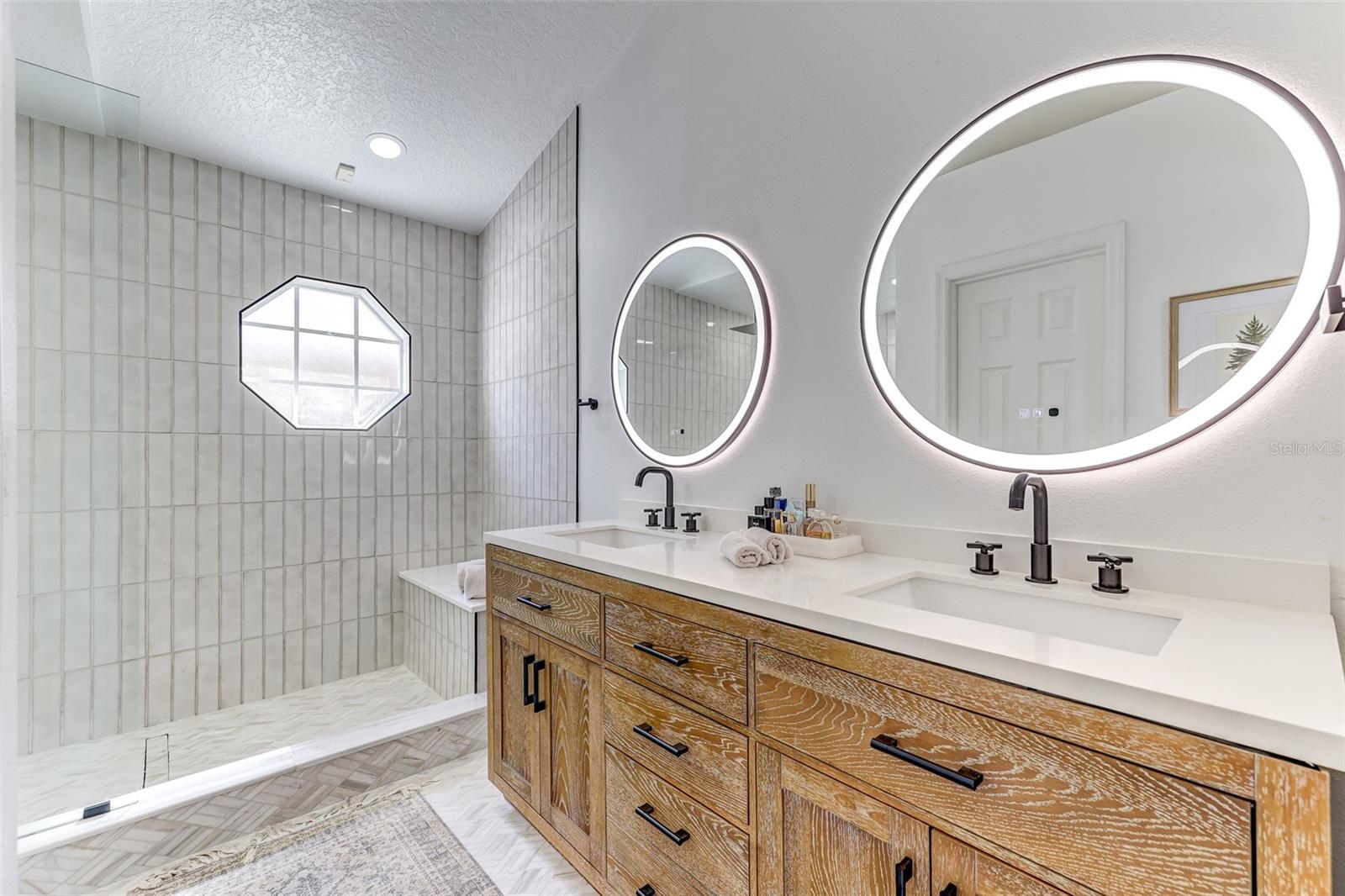 CHASE GROVES UNIT 9 - Residential