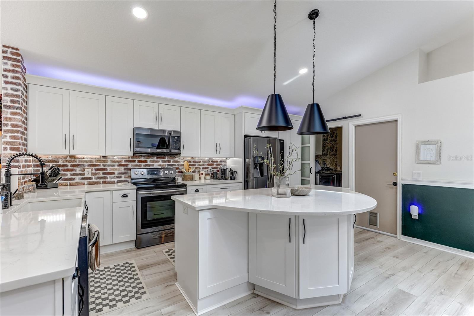 CHASE GROVES UNIT 9 - Residential