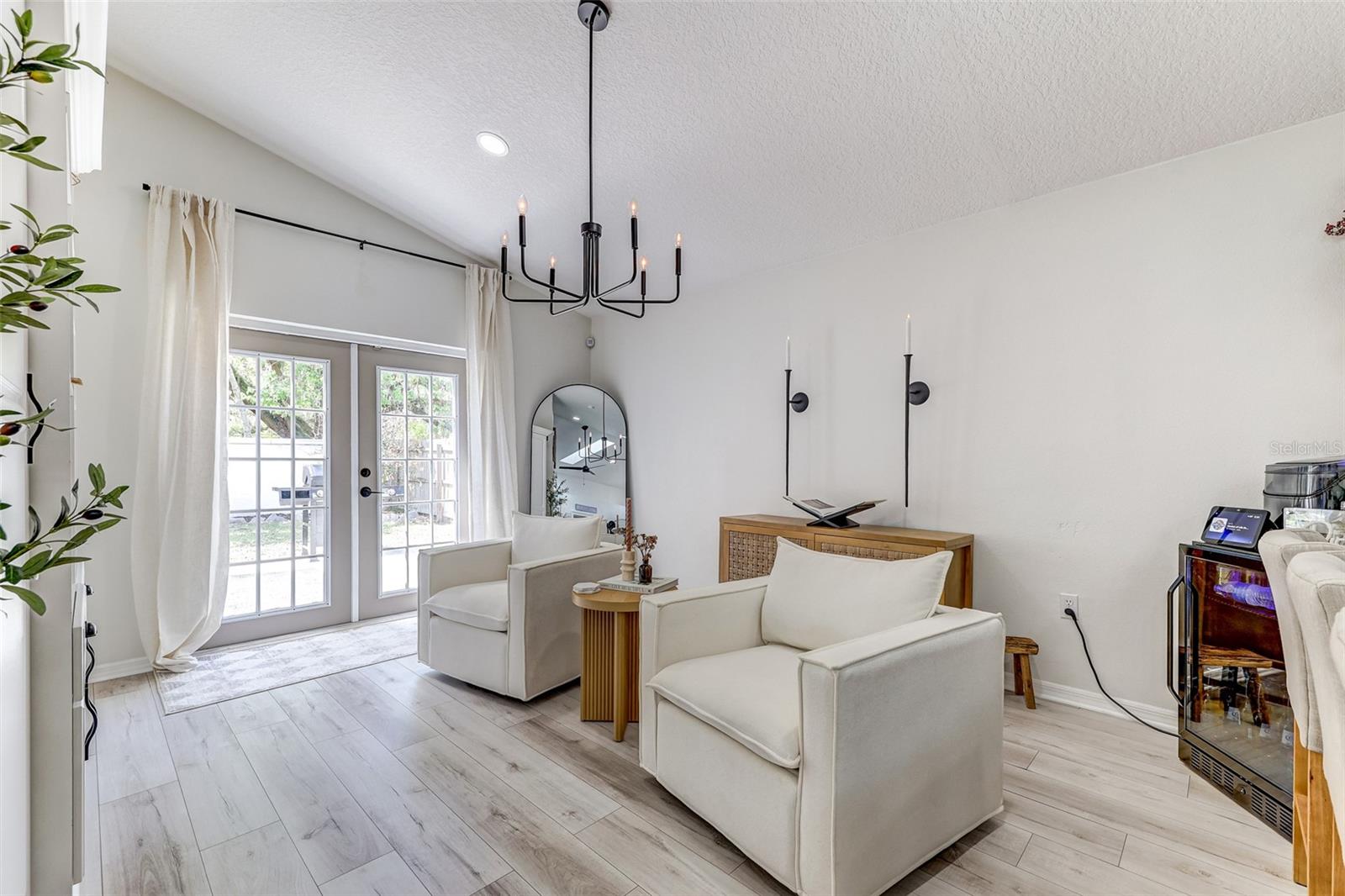 CHASE GROVES UNIT 9 - Residential