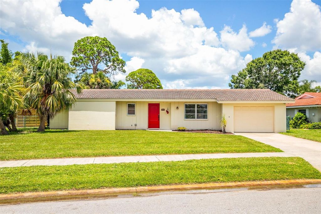 Photo of 7460 Mariana Drive, Sarasota, FL 34231 (MLS # A4662030)