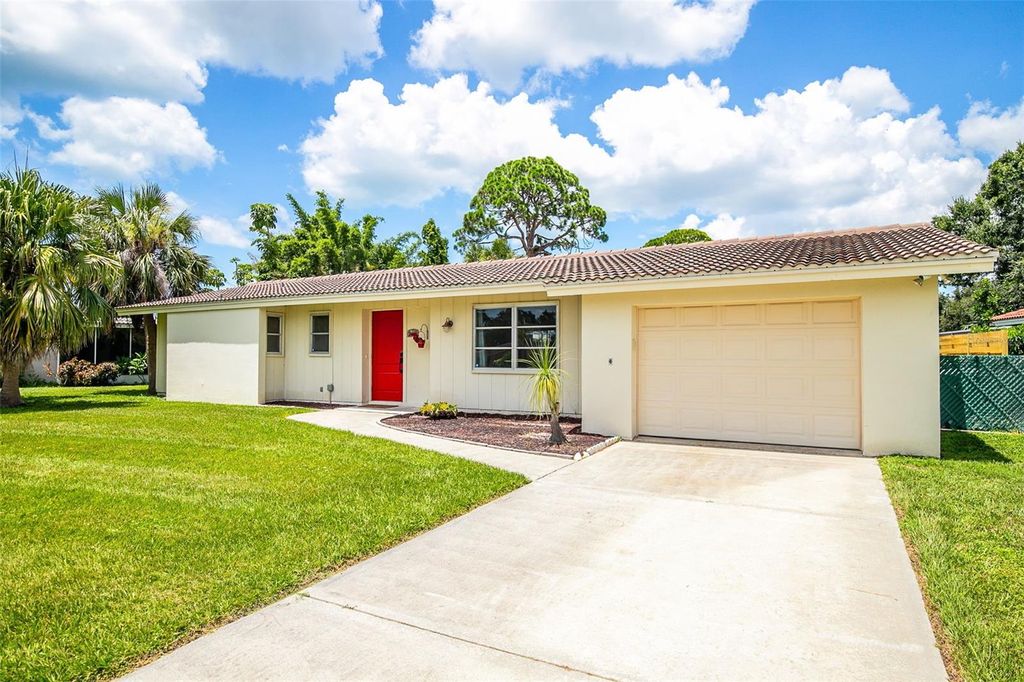 Photo of 7460 Mariana Drive, Sarasota, FL 34231 (MLS # A4662030)