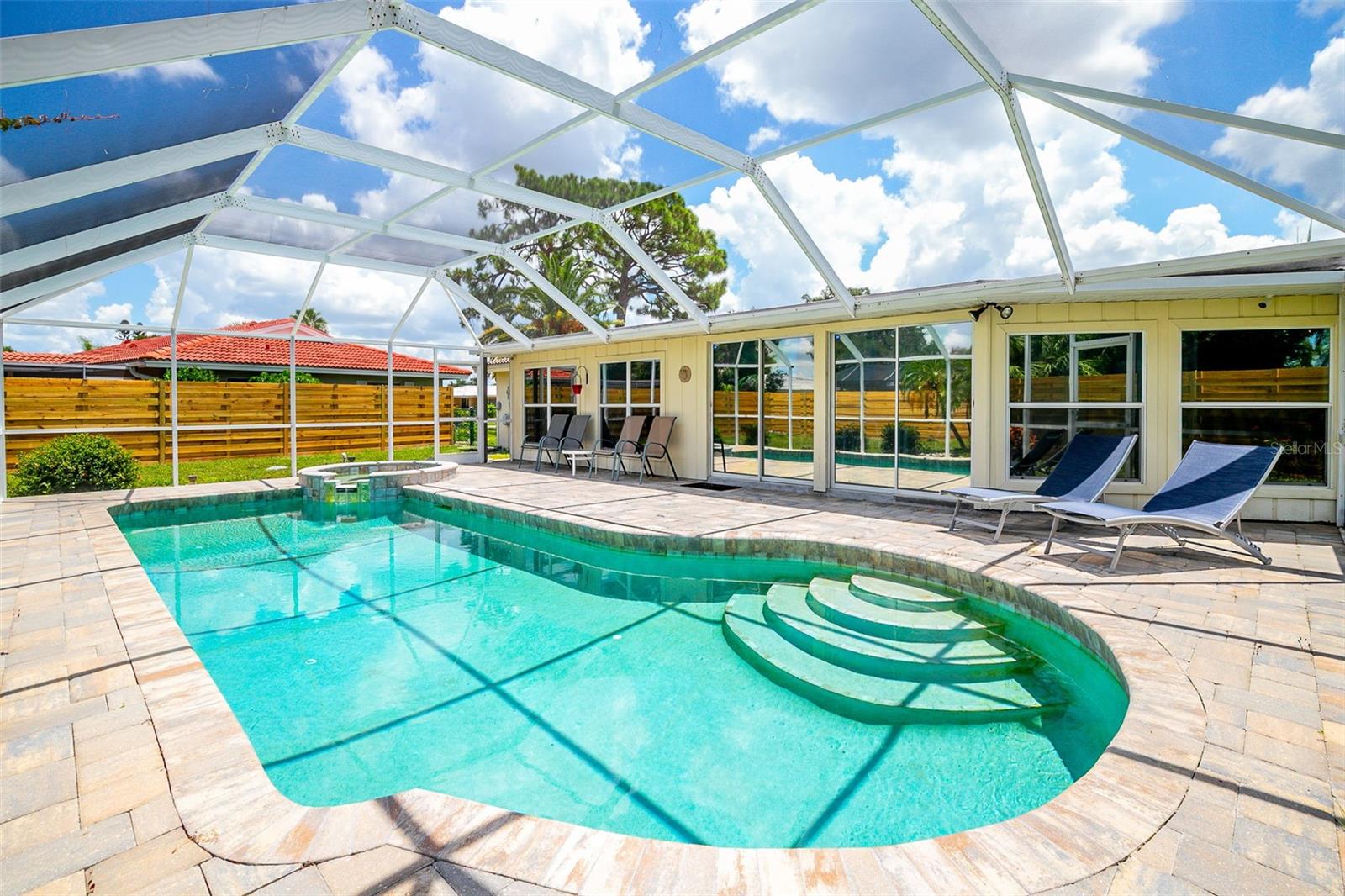 GULF GATE WOODS - Residential