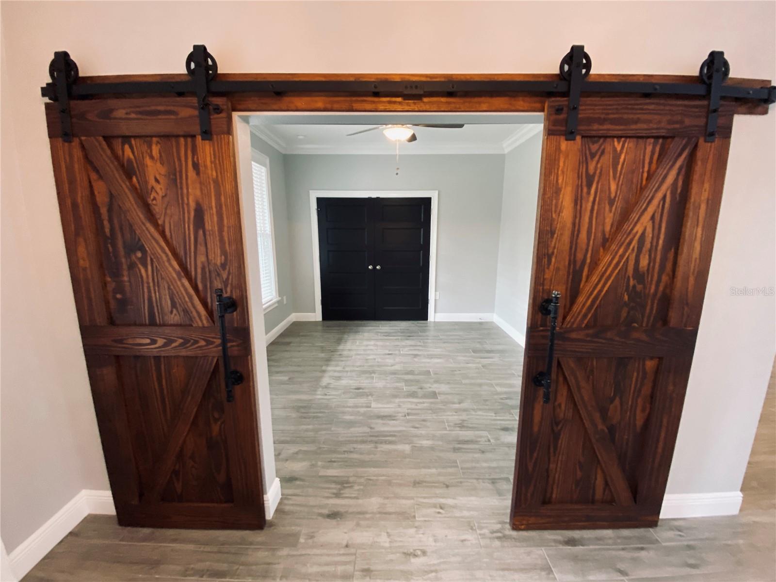 SHADOW RUN UNIT 1 - Residential