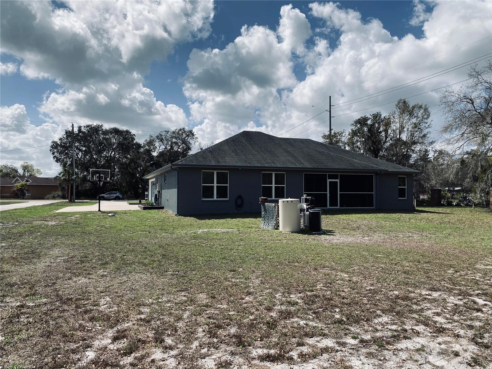 SHADOW RUN UNIT 1 - Residential