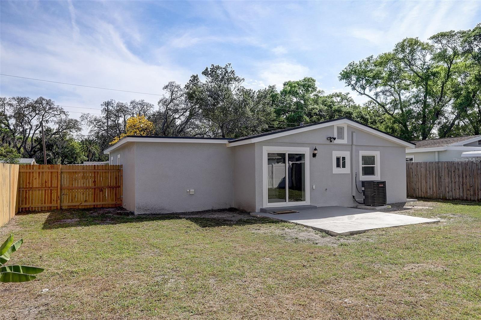 RAMONA PARK - Residential Lease