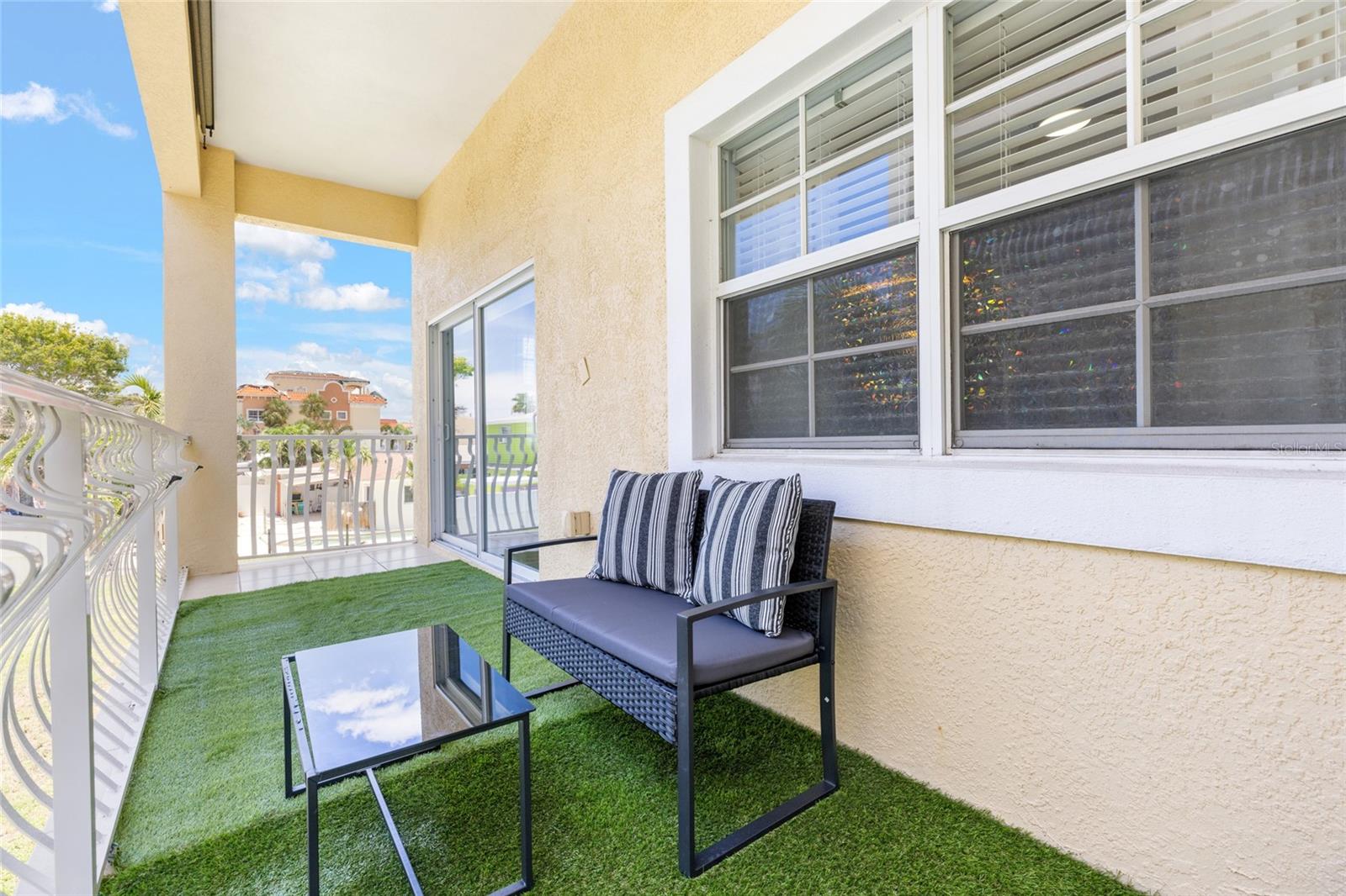 GAY SHORES - Residential Lease