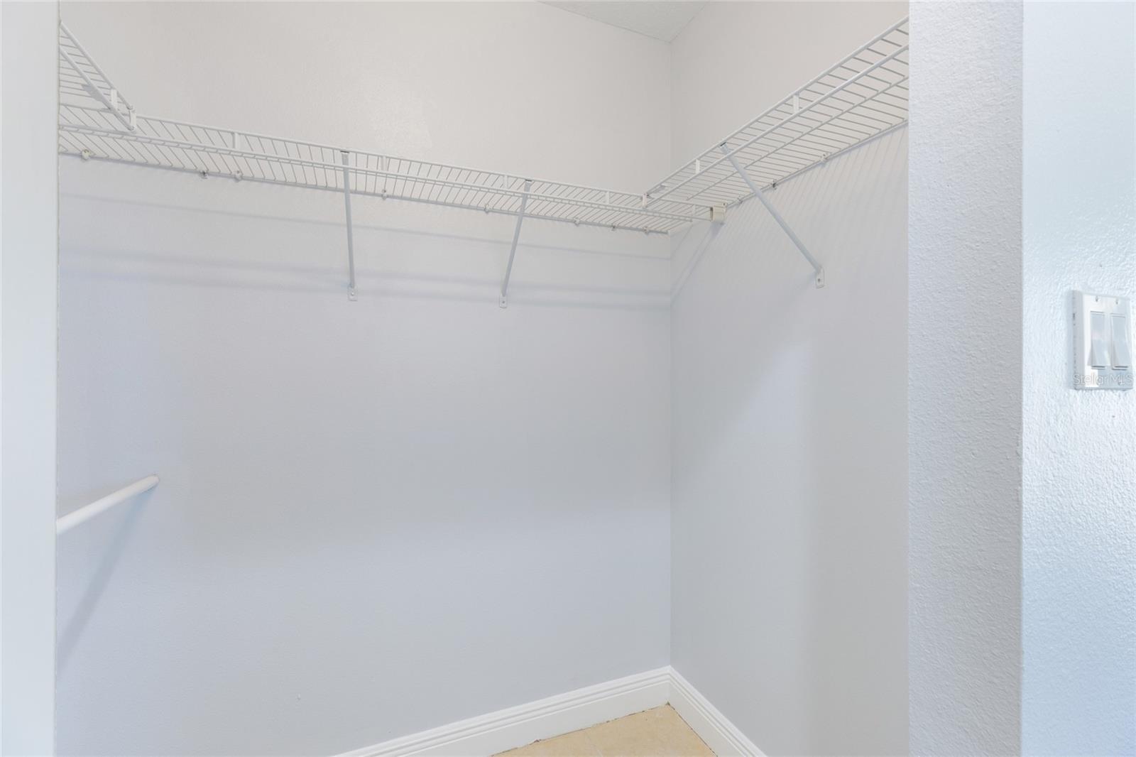 GAY SHORES - Residential Lease