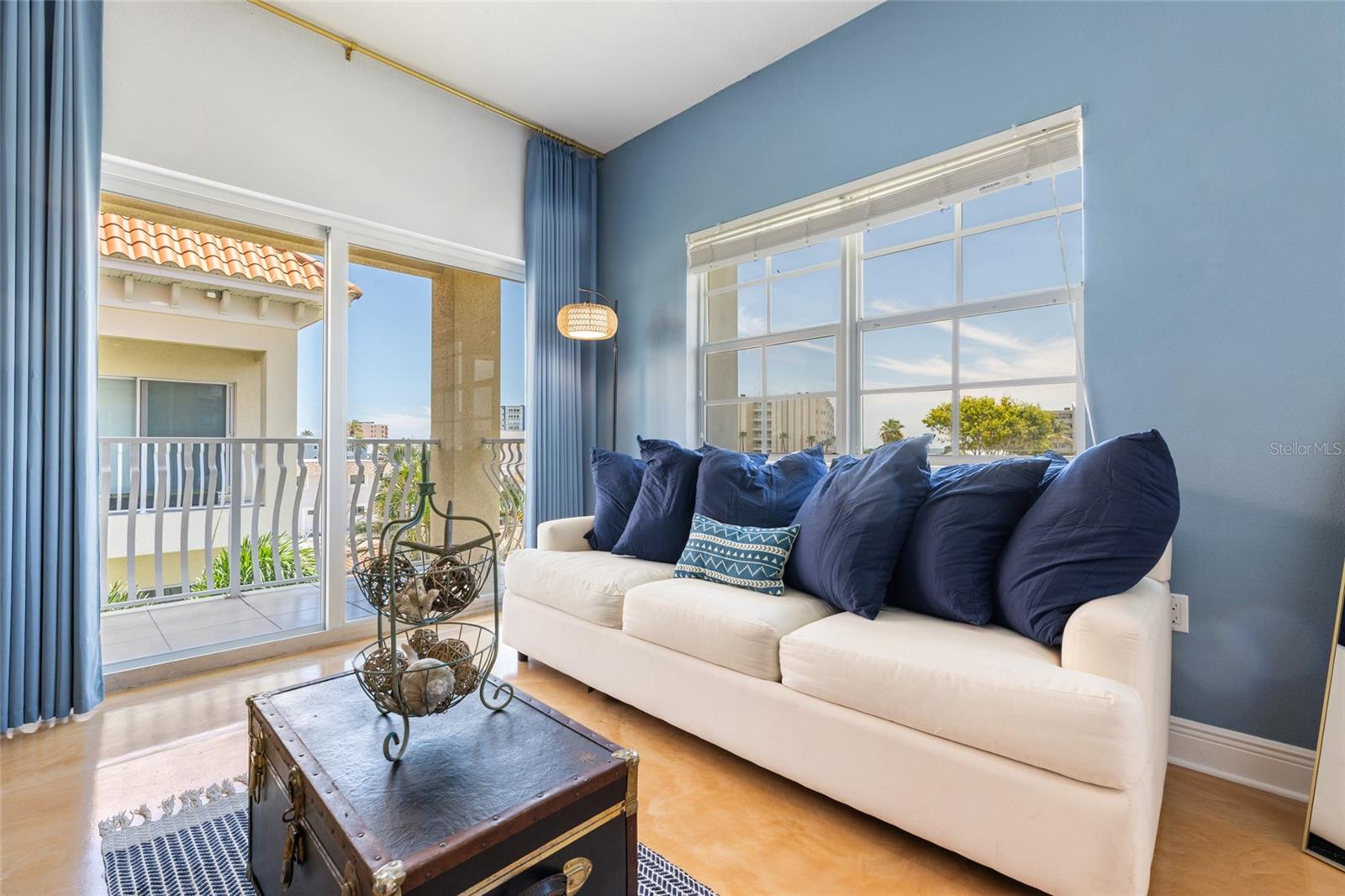 GAY SHORES - Residential Lease