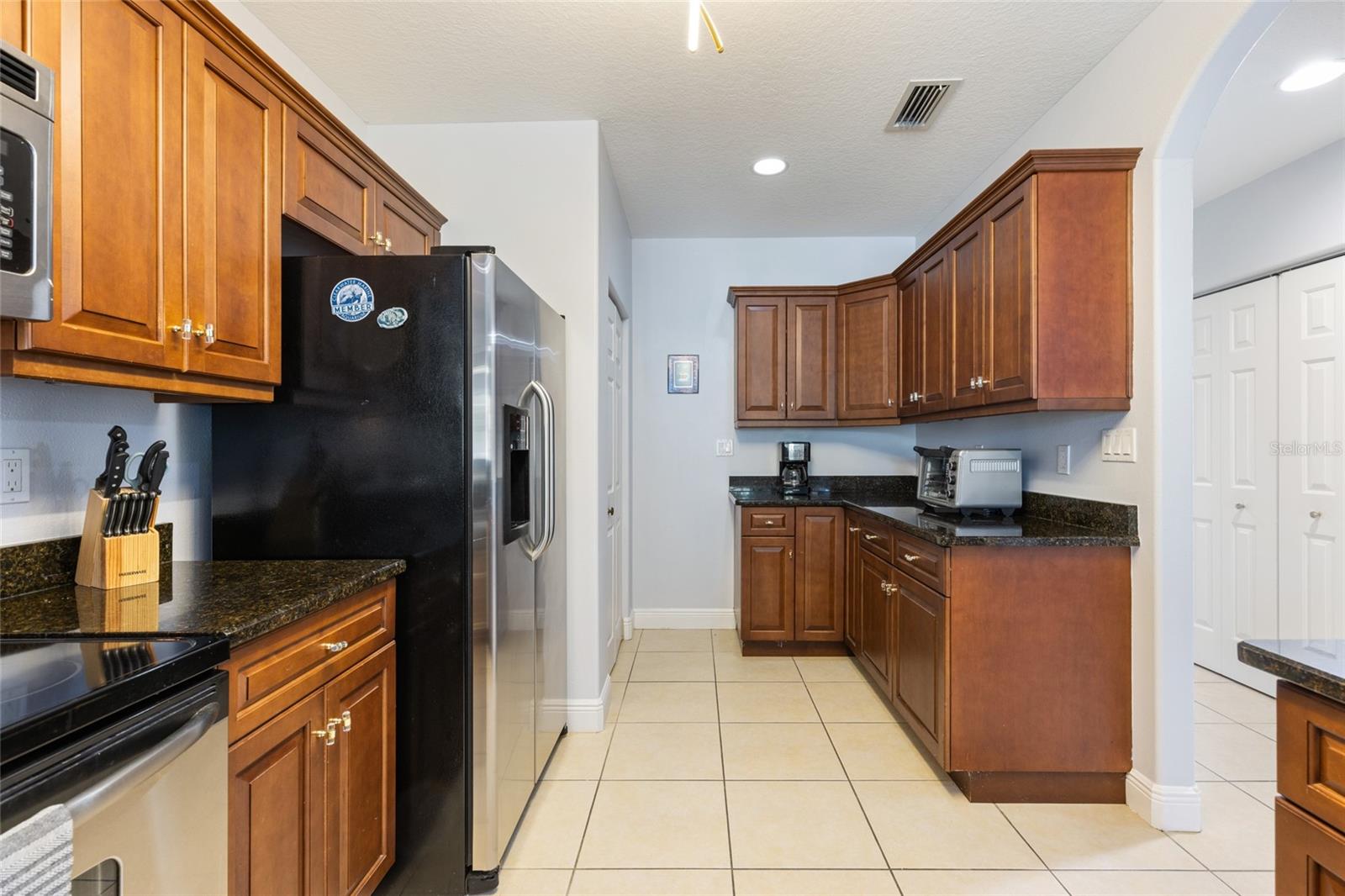 GAY SHORES - Residential Lease