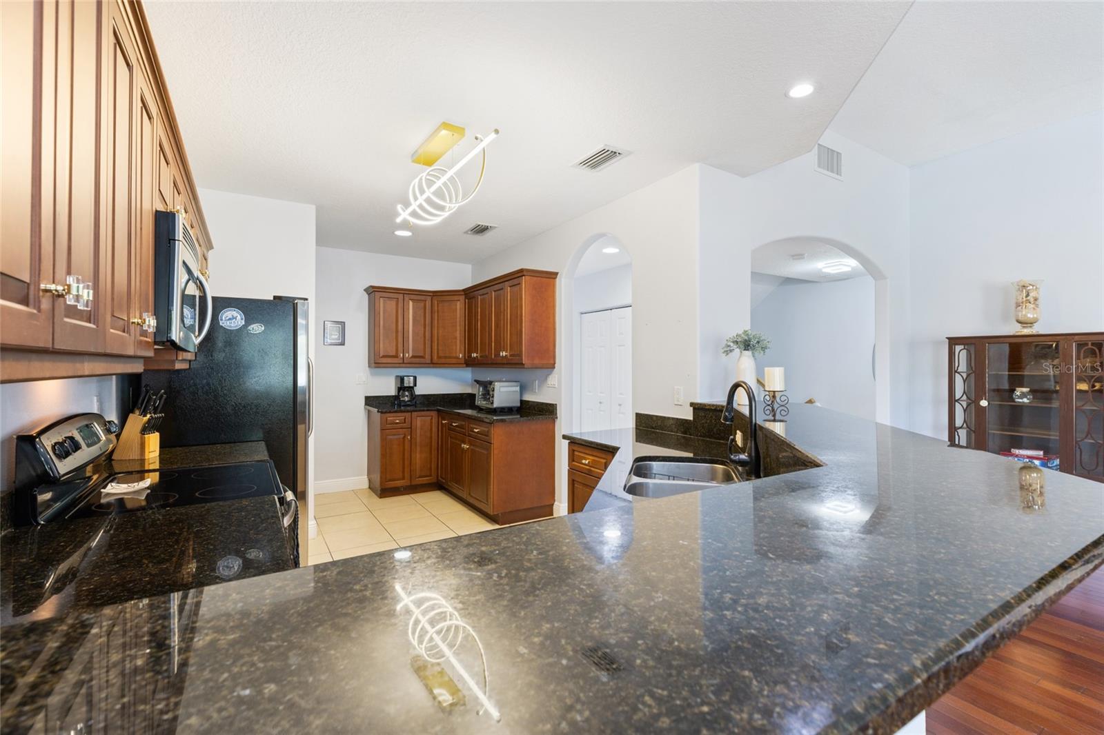 GAY SHORES - Residential Lease