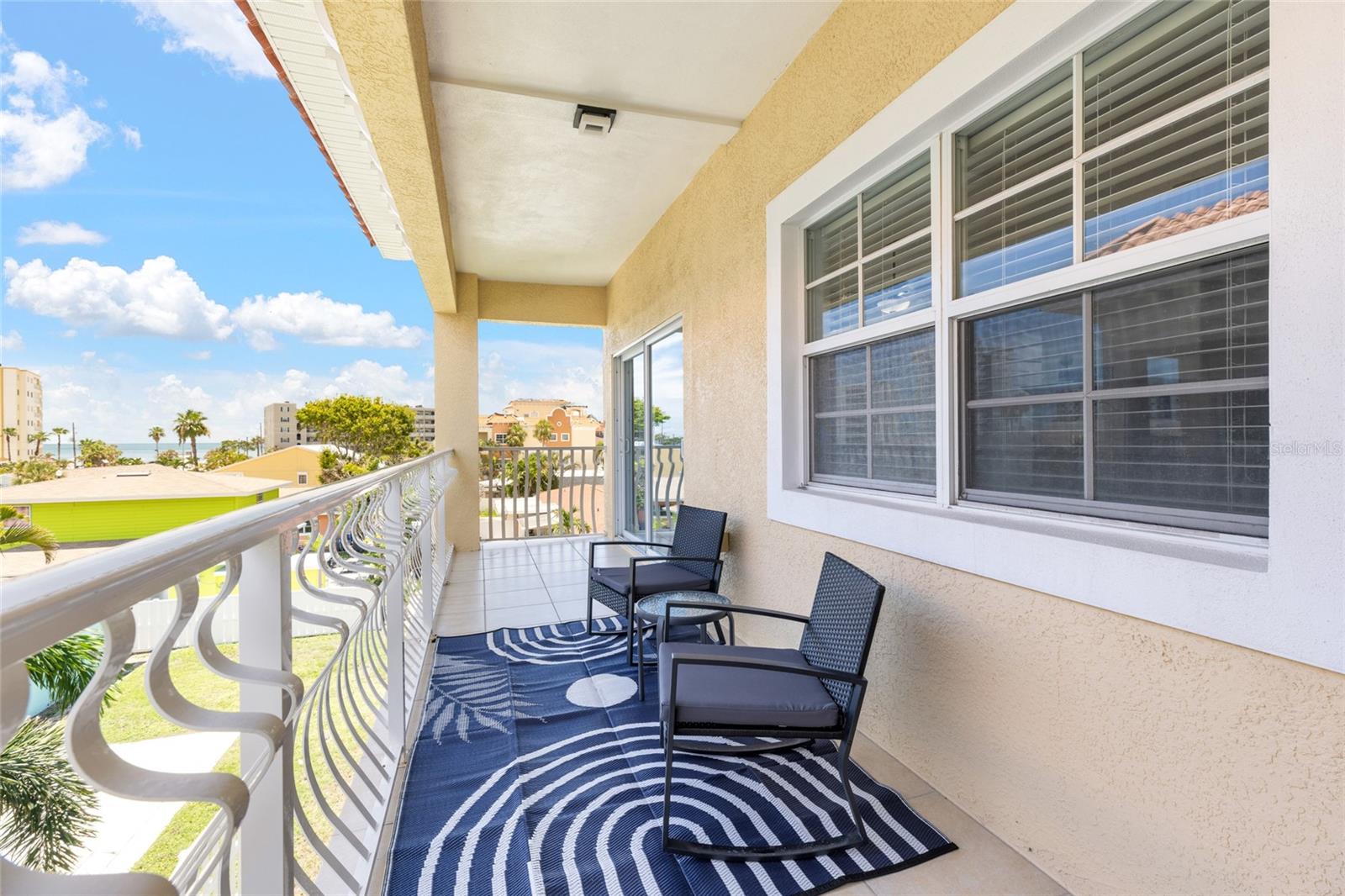 GAY SHORES - Residential Lease