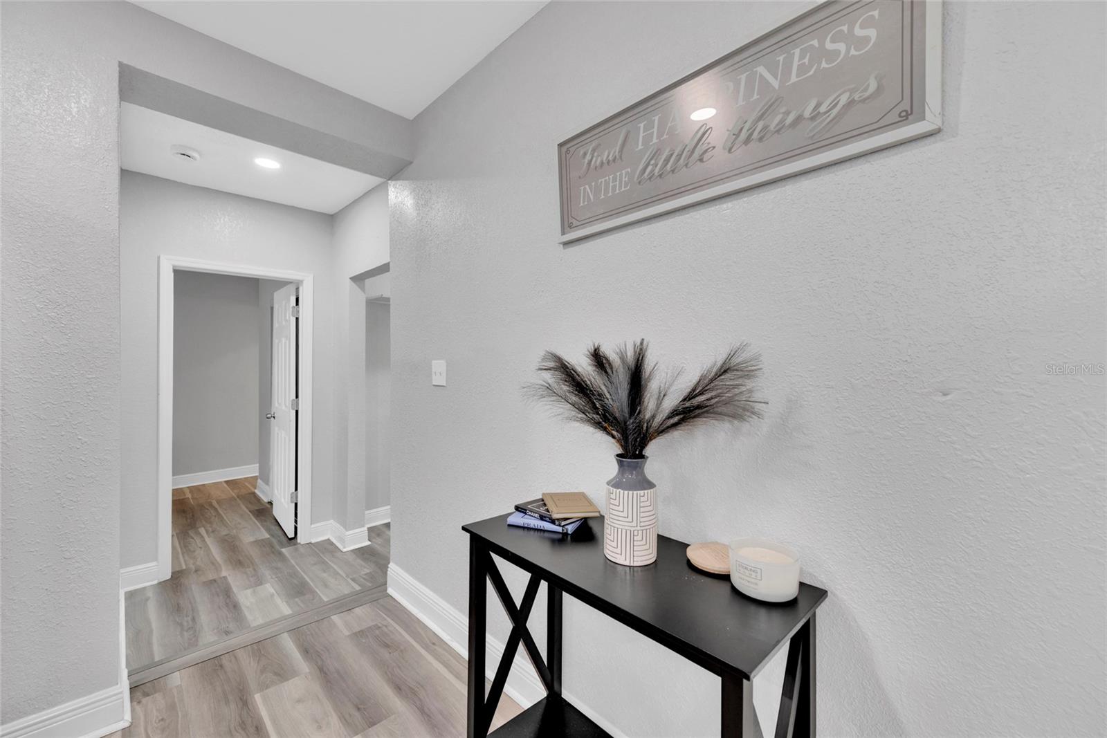 SAINES RESUB L W - Residential