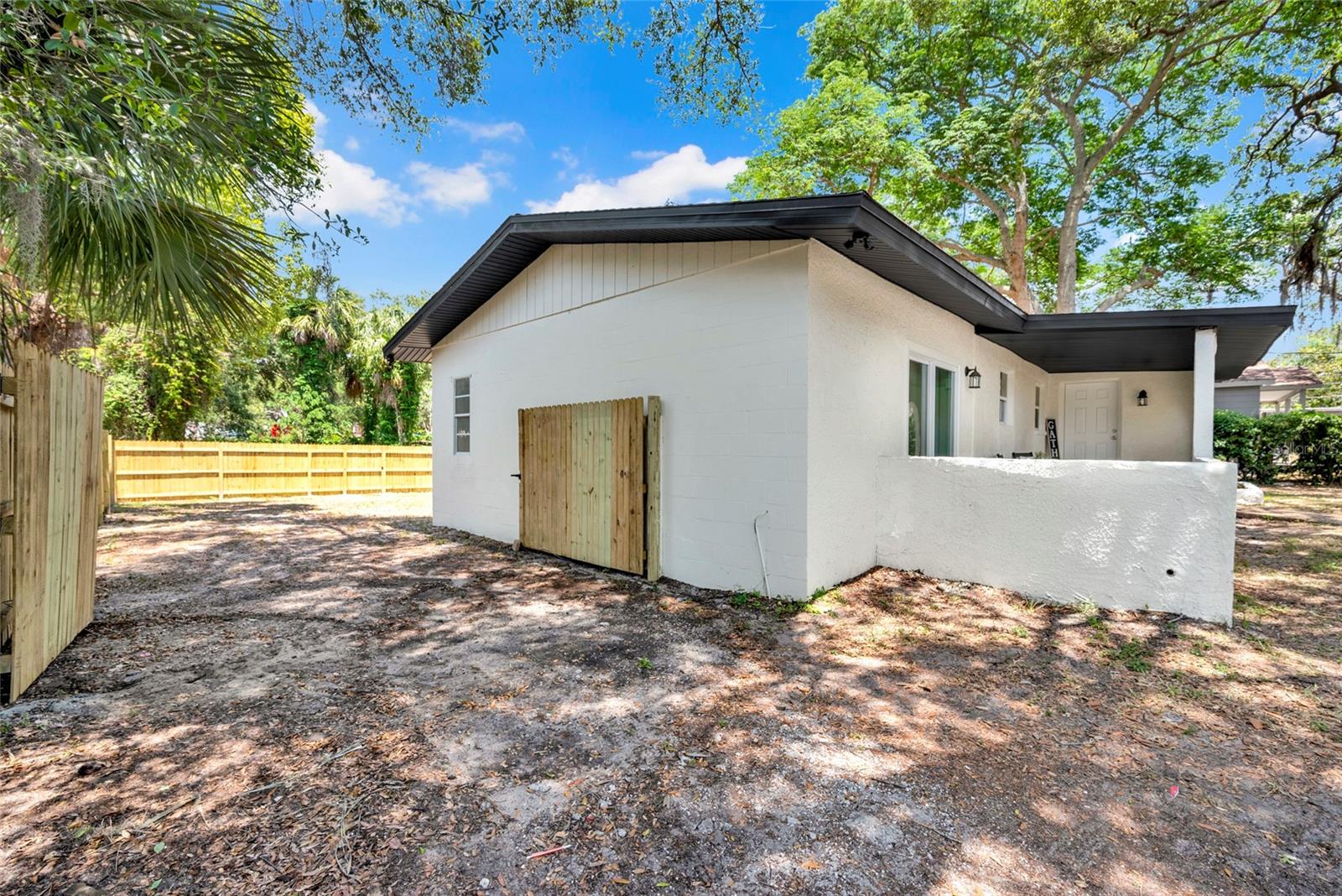 SAINES RESUB L W - Residential