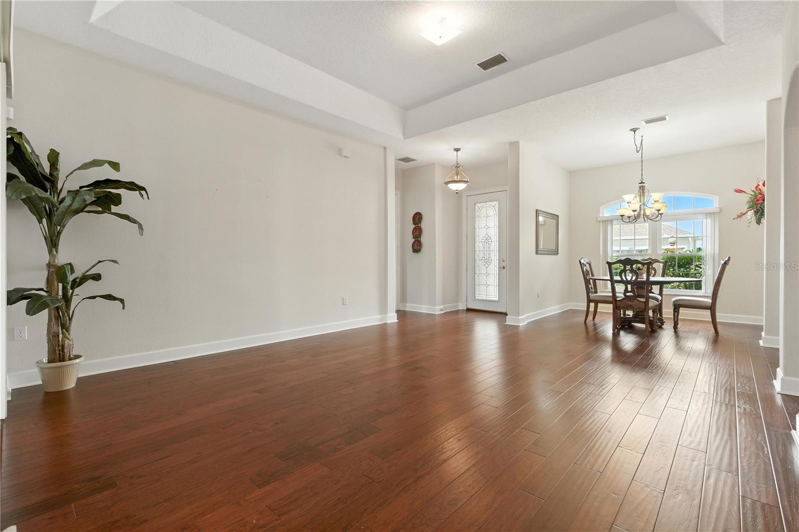 457 GOLF VISTA CIRCLE