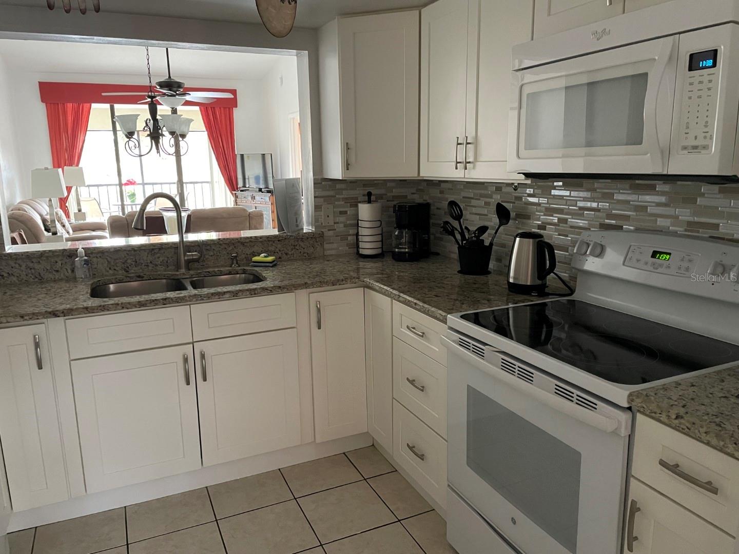 SHOREWALK BATH & TENNIS CLUB 14 - Residential