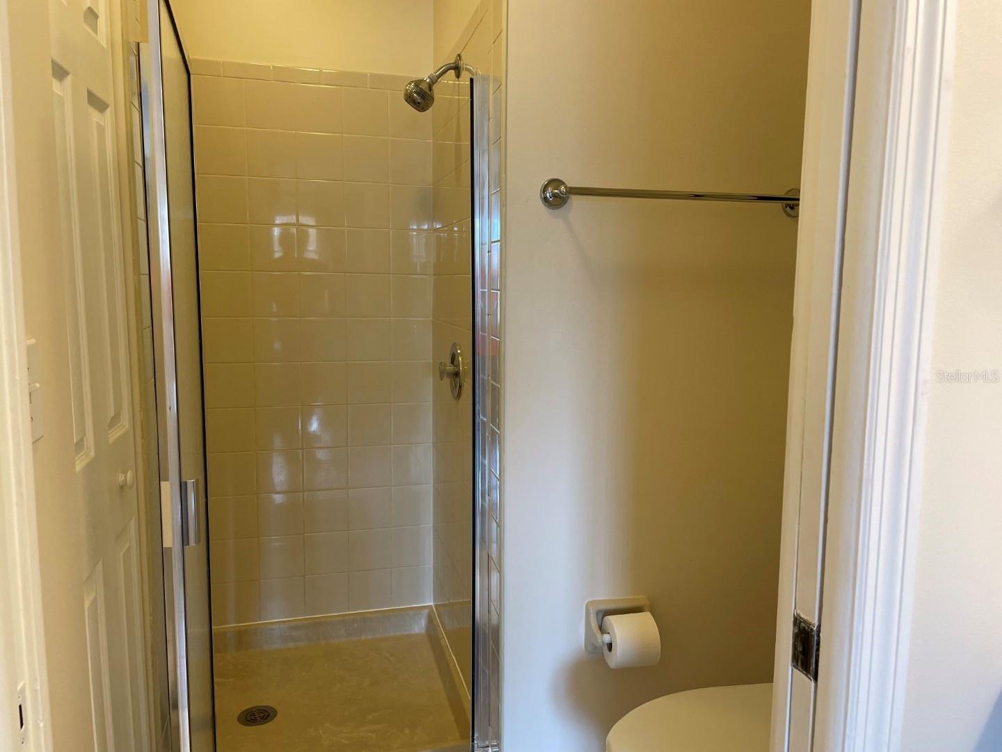 SHOREWALK BATH & TENNIS CLUB 14 - Residential